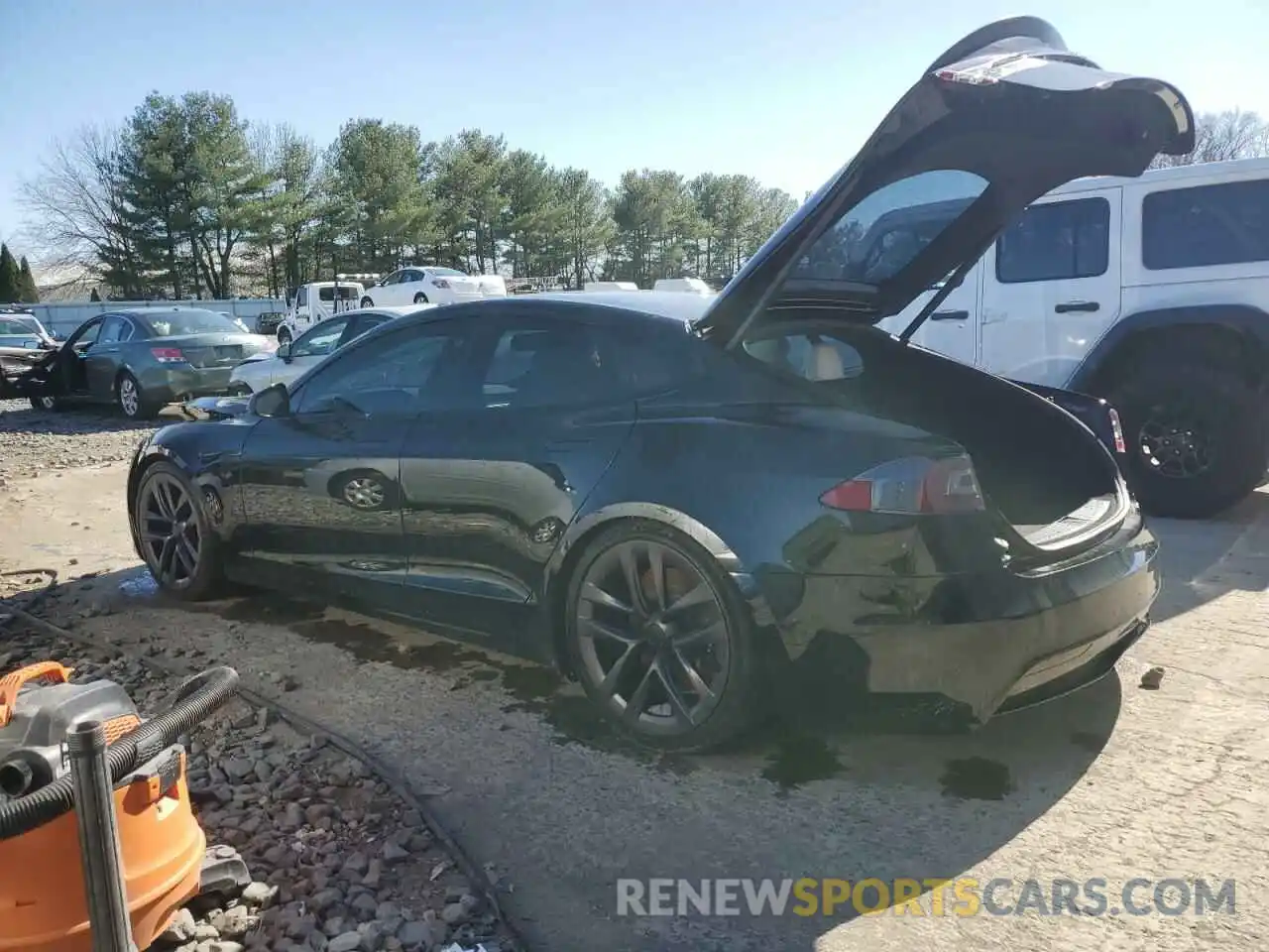 2 Photograph of a damaged car 5YJSA1E61NF459751 TESLA MODEL S 2022