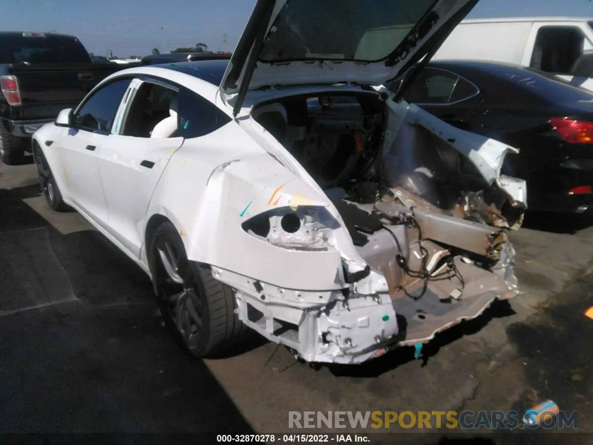 3 Photograph of a damaged car 5YJSA1E61NF468014 TESLA MODEL S 2022