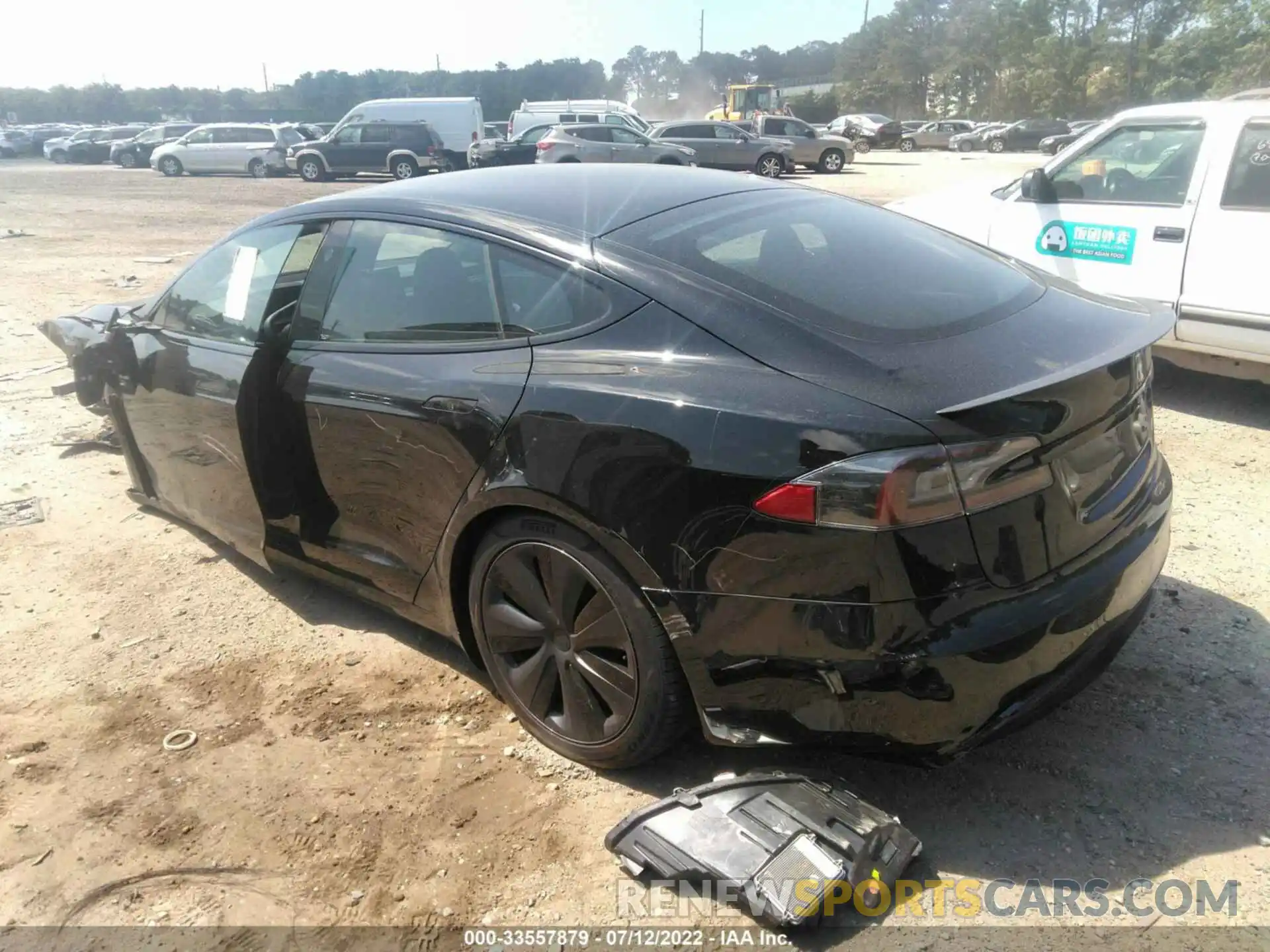 3 Photograph of a damaged car 5YJSA1E62NF459774 TESLA MODEL S 2022