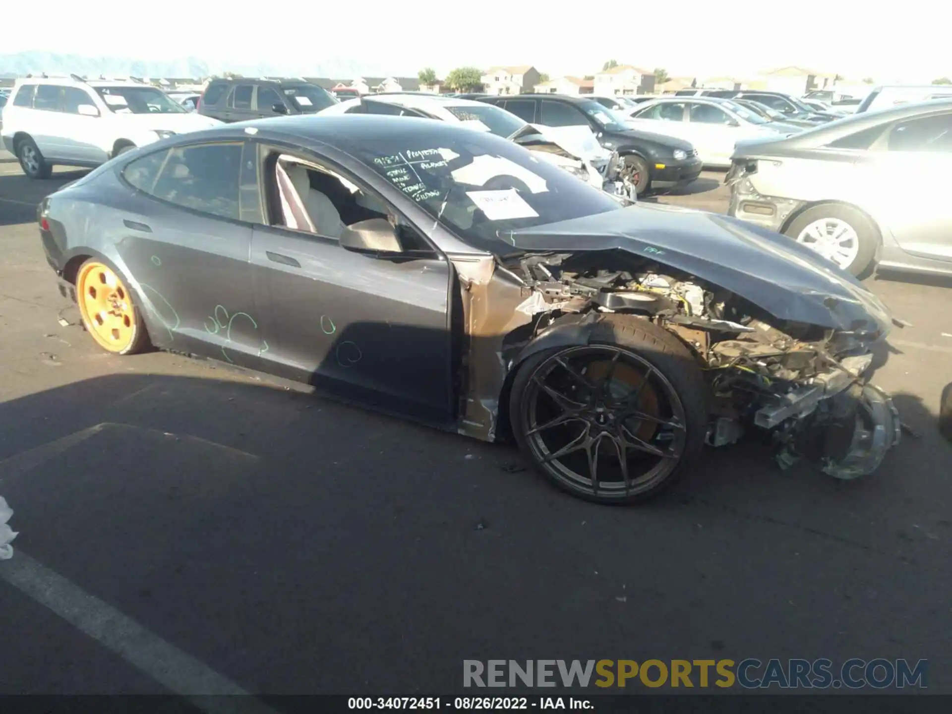 1 Photograph of a damaged car 5YJSA1E64NF460649 TESLA MODEL S 2022