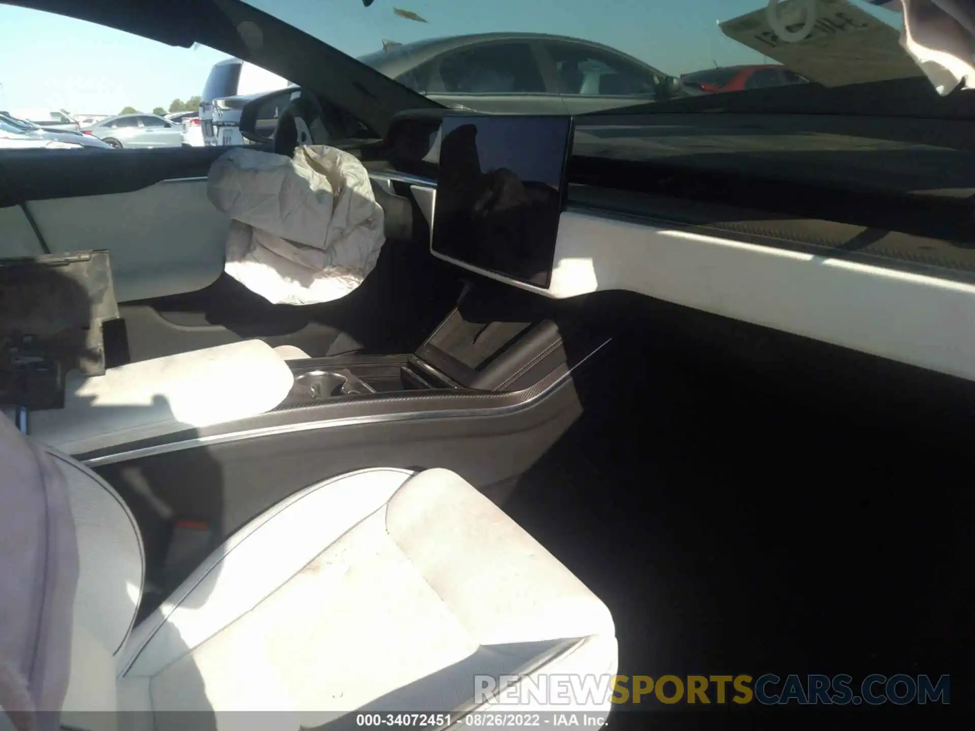 5 Photograph of a damaged car 5YJSA1E64NF460649 TESLA MODEL S 2022