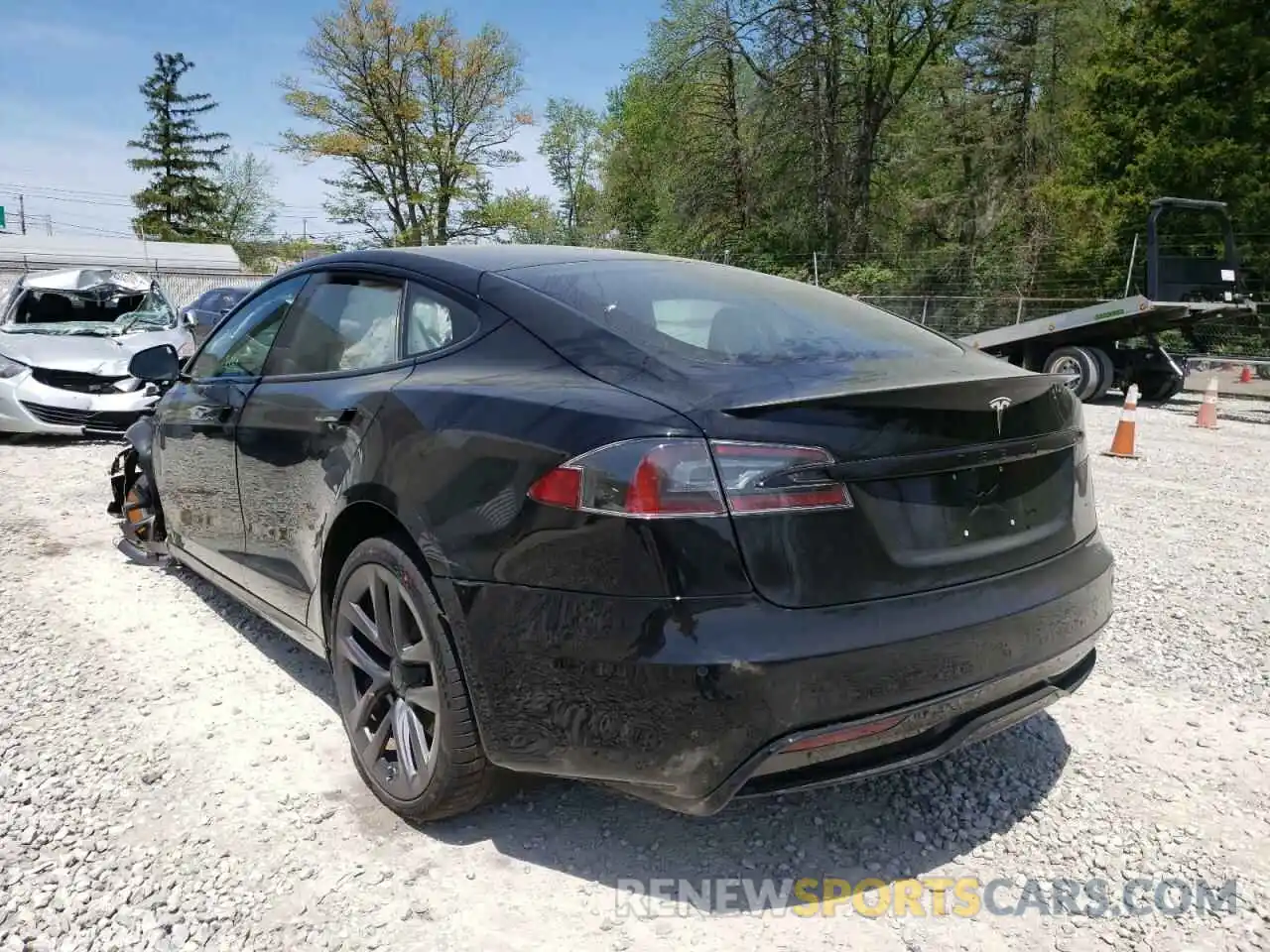 3 Photograph of a damaged car 5YJSA1E65NF468744 TESLA MODEL S 2022