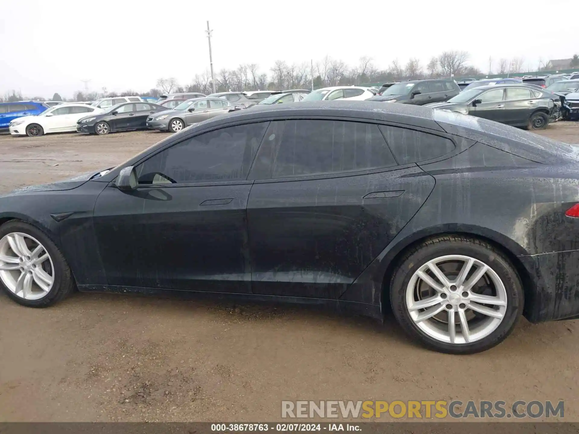 14 Photograph of a damaged car 5YJSA1E66NF460314 TESLA MODEL S 2022