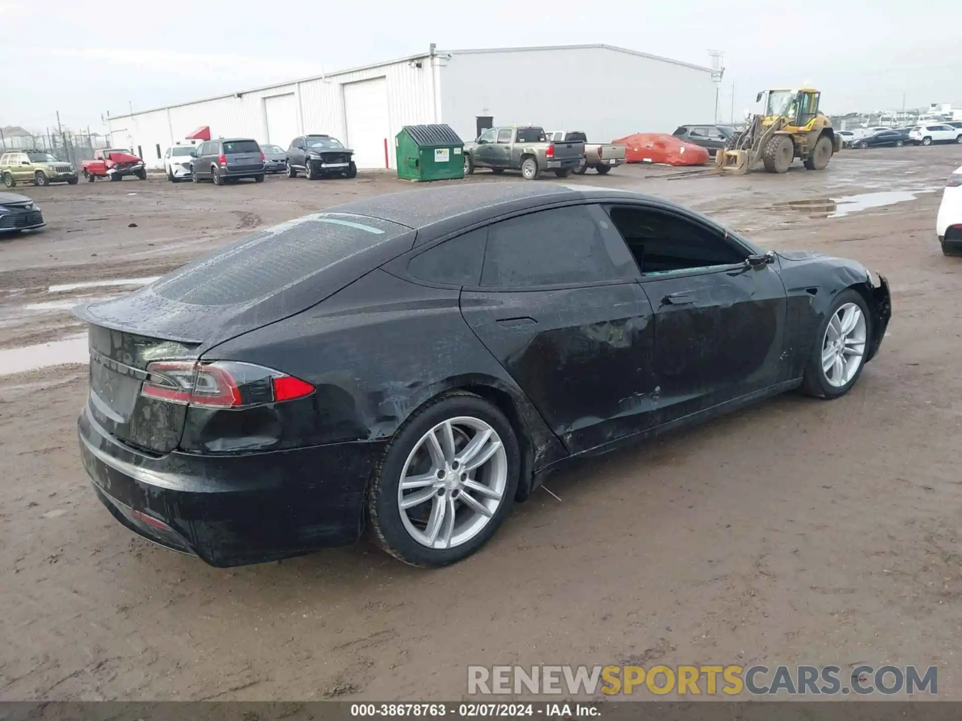 4 Photograph of a damaged car 5YJSA1E66NF460314 TESLA MODEL S 2022