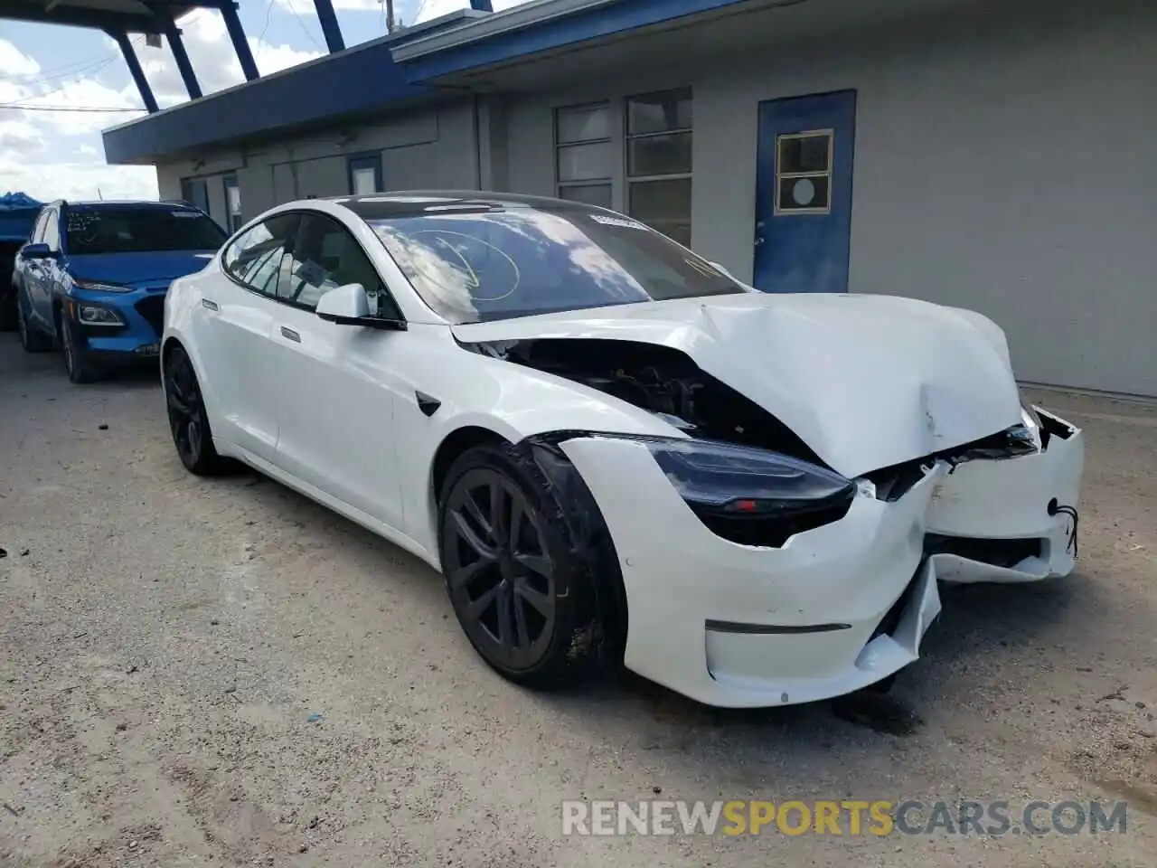 1 Photograph of a damaged car 5YJSA1E67NF460760 TESLA MODEL S 2022