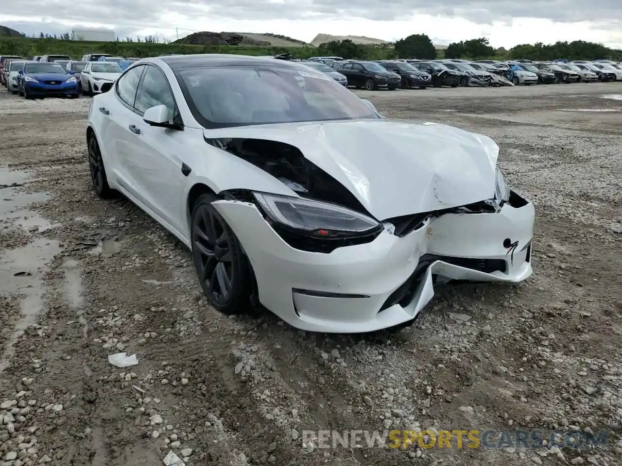 9 Photograph of a damaged car 5YJSA1E67NF460760 TESLA MODEL S 2022