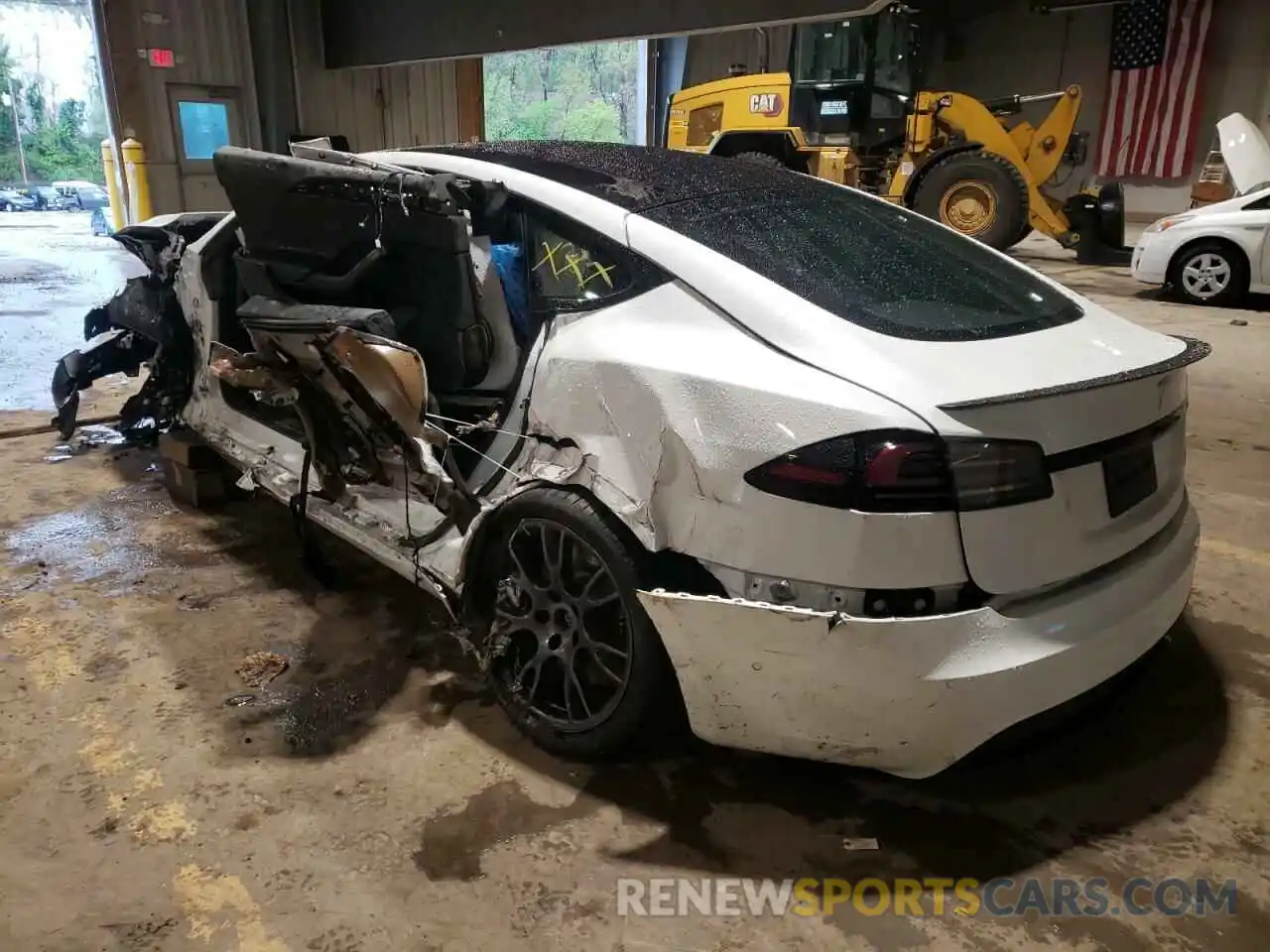 3 Photograph of a damaged car 5YJSA1E68NF473954 TESLA MODEL S 2022