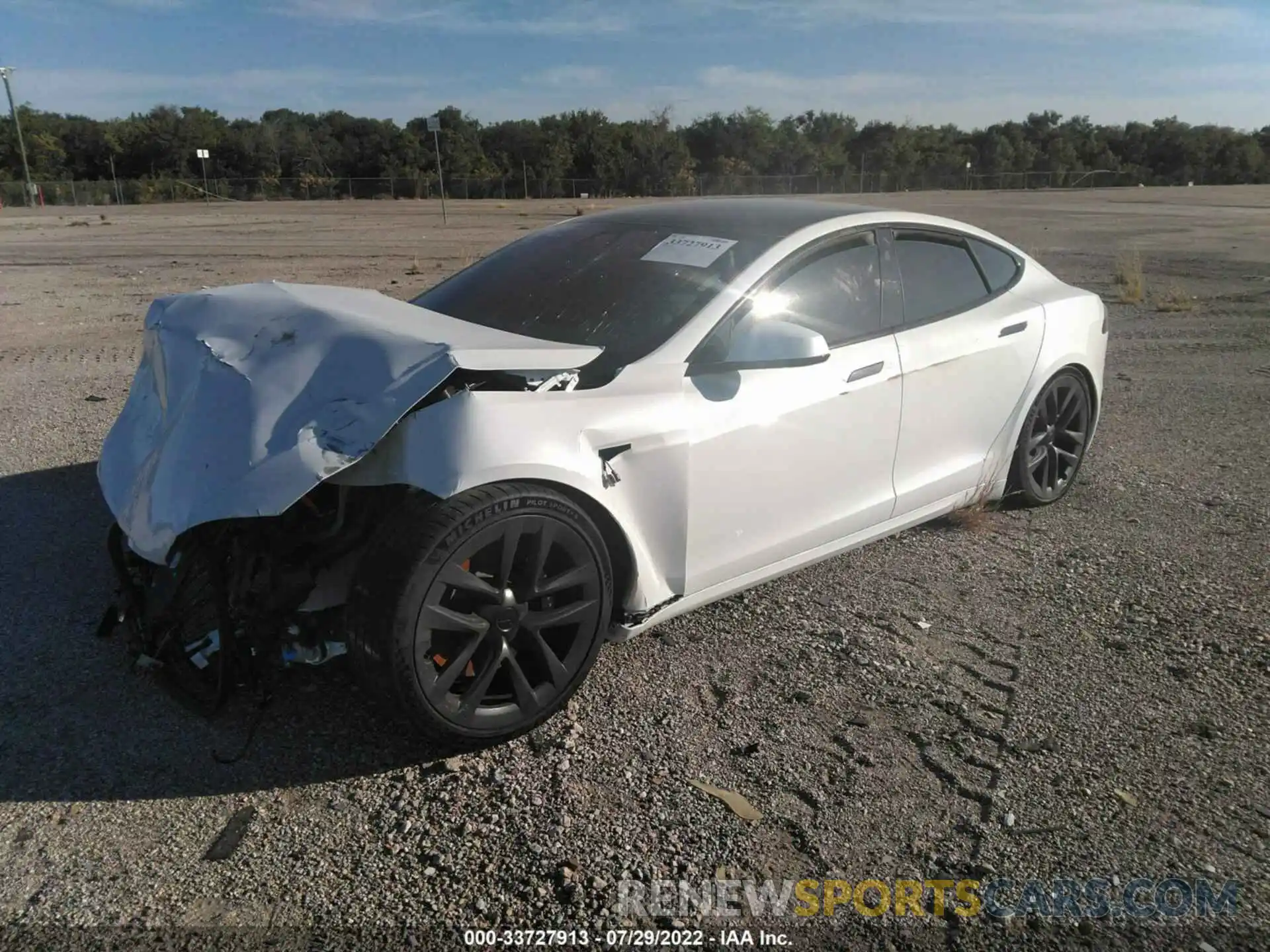 2 Photograph of a damaged car 5YJSA1E6XNF468108 TESLA MODEL S 2022