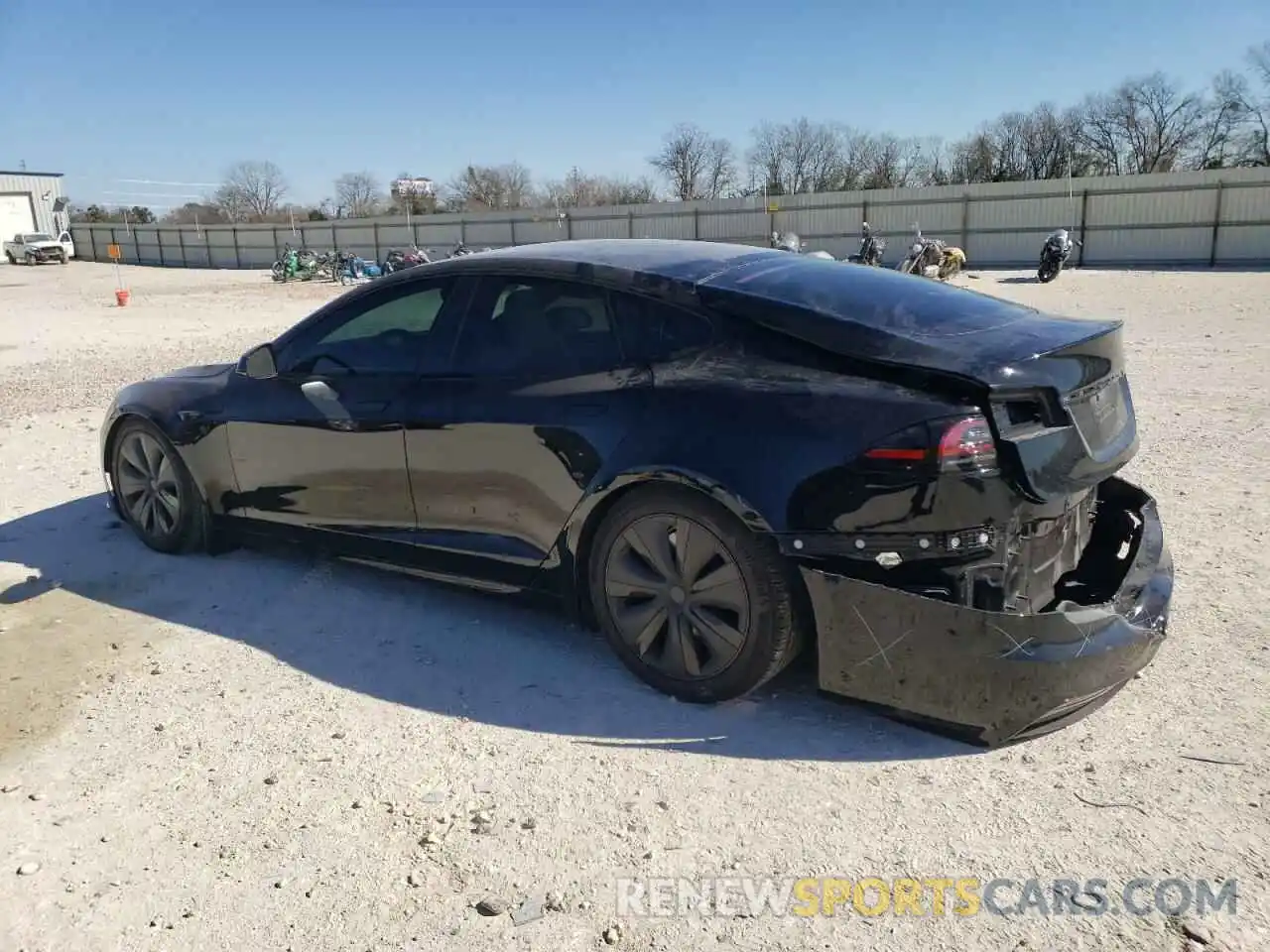 2 Photograph of a damaged car 5YJSA1E55PF513398 TESLA MODEL S 2023