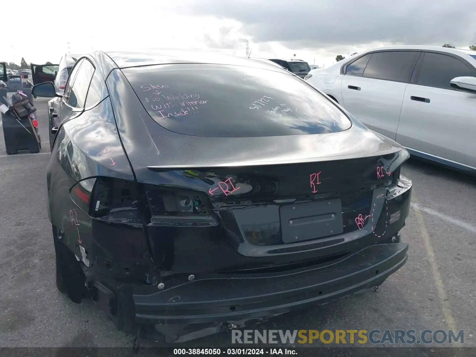 16 Photograph of a damaged car 5YJSA1E64PF517127 TESLA MODEL S 2023