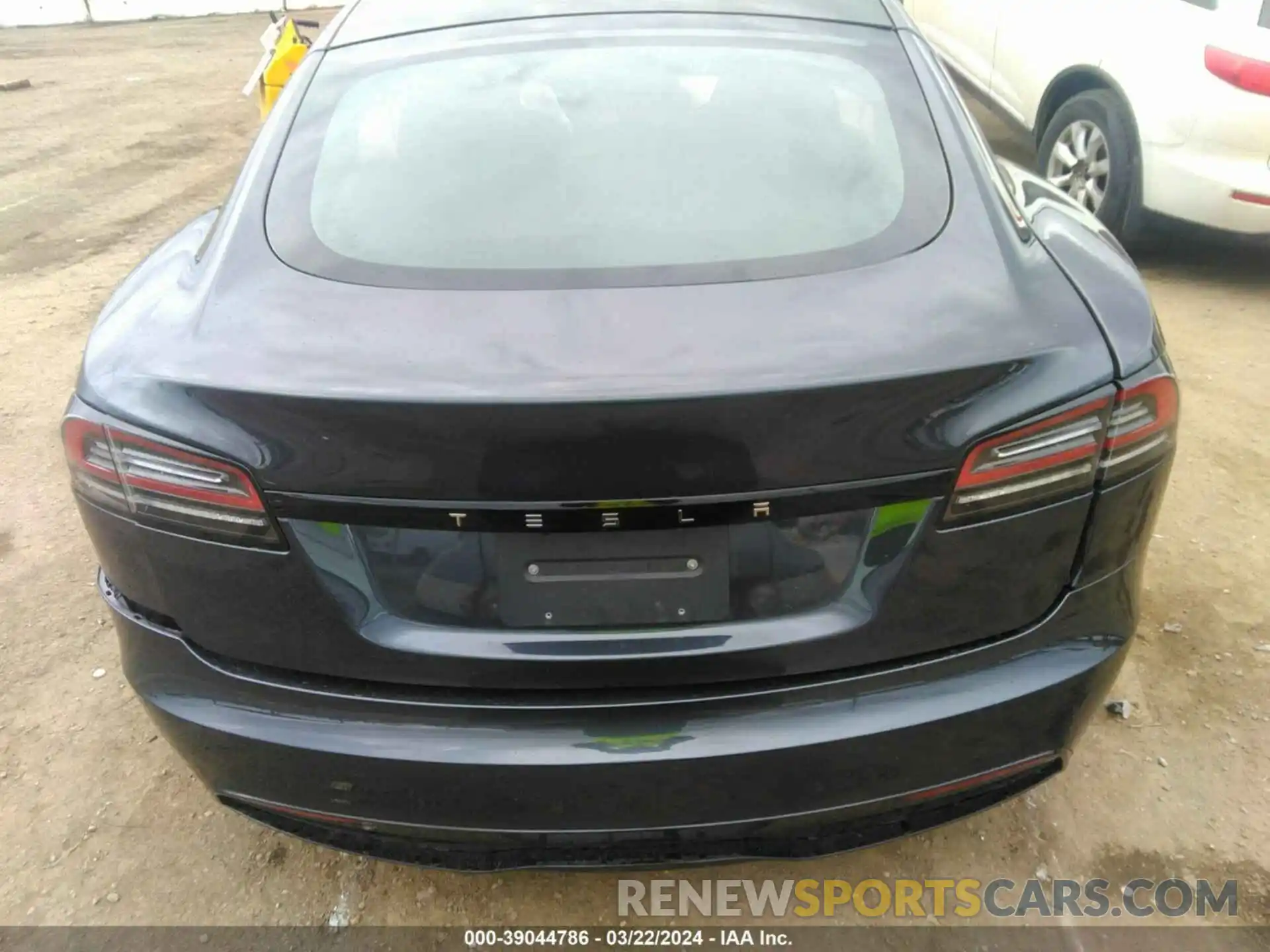 15 Photograph of a damaged car 5YJSA1E59RF532538 TESLA MODEL S 2024