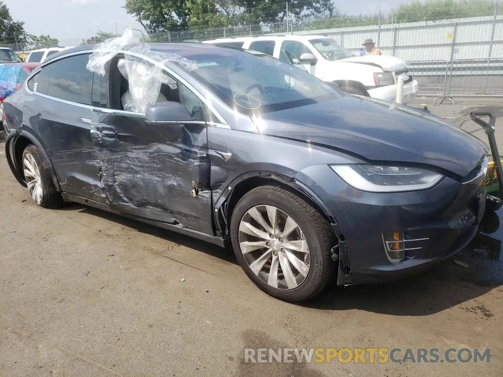 1 Photograph of a damaged car 5YJXCAE20KF160468 TESLA MODEL X 2019