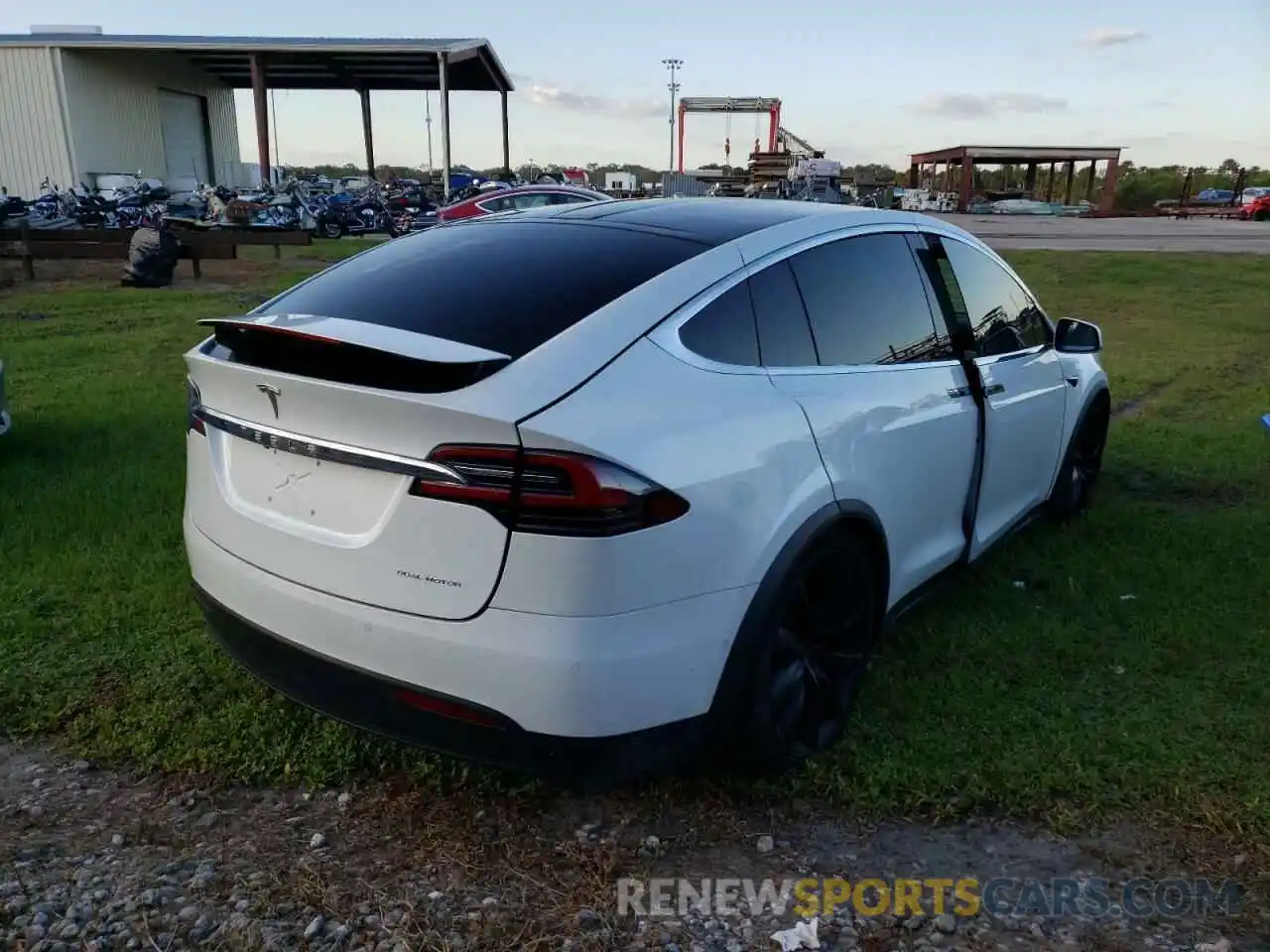 4 Photograph of a damaged car 5YJXCAE20KF204033 TESLA MODEL X 2019