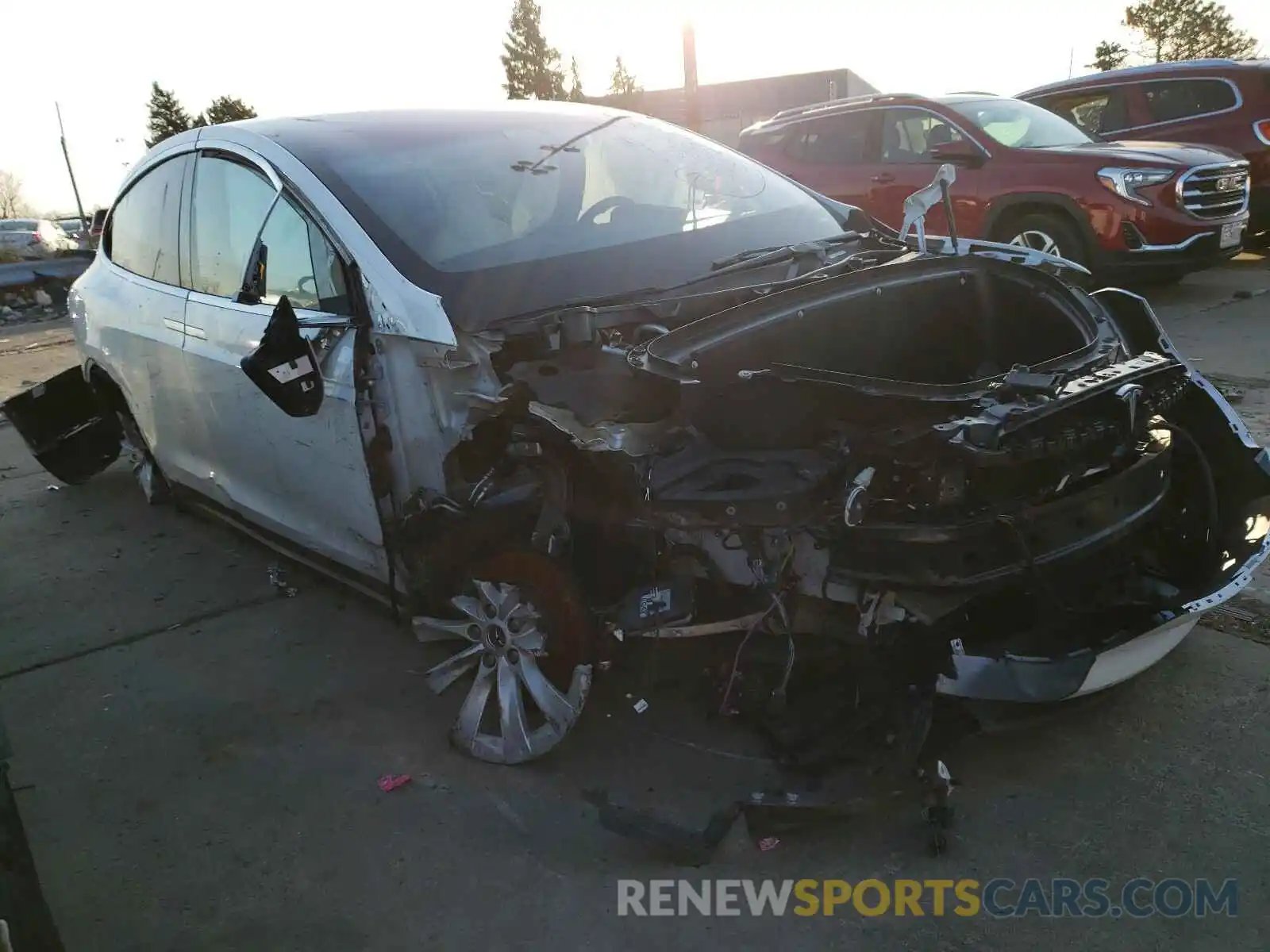 1 Photograph of a damaged car 5YJXCAE21KF160589 TESLA MODEL X 2019