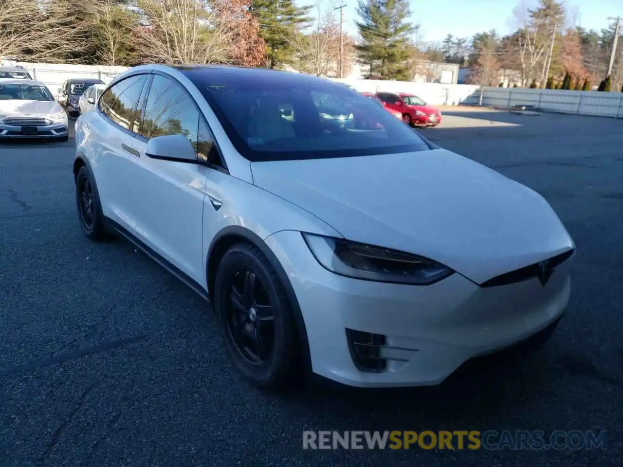 1 Фотография поврежденного автомобиля 5YJXCAE21KF197917 TESLA MODEL X 2019