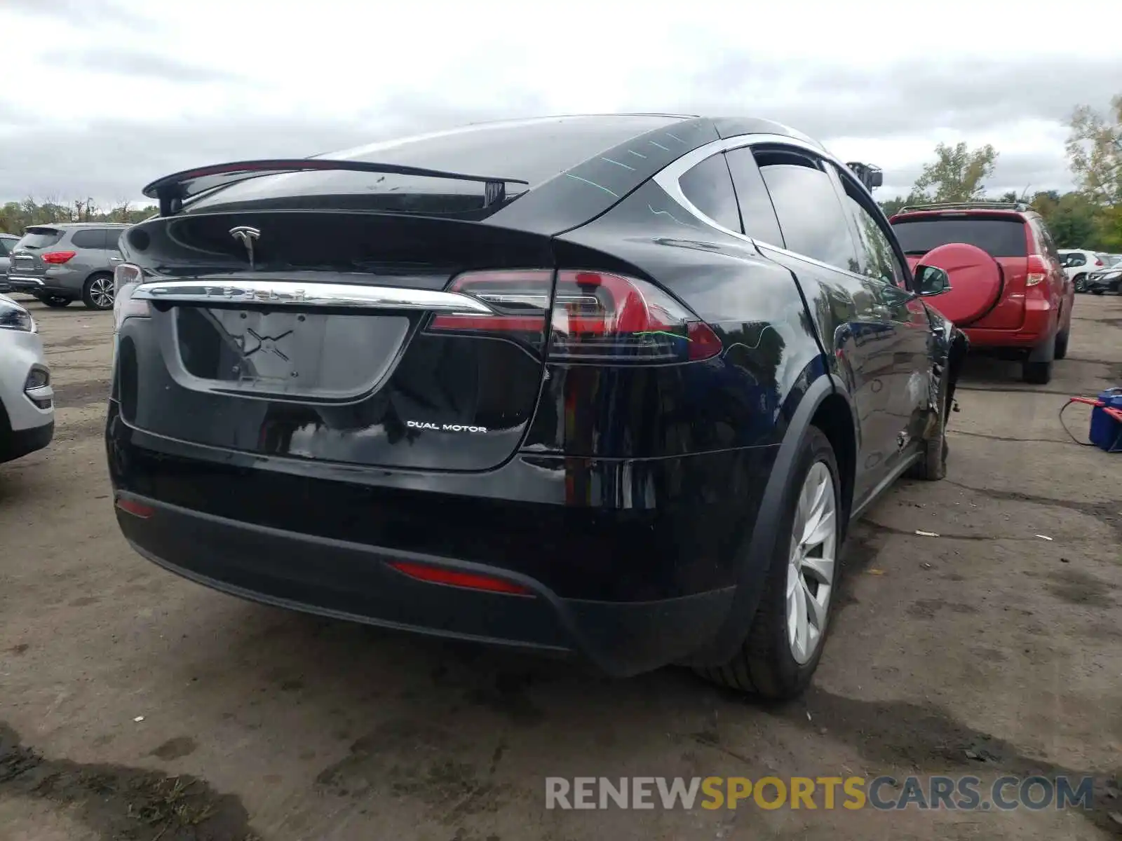 4 Фотография поврежденного автомобиля 5YJXCAE22KF192712 TESLA MODEL X 2019