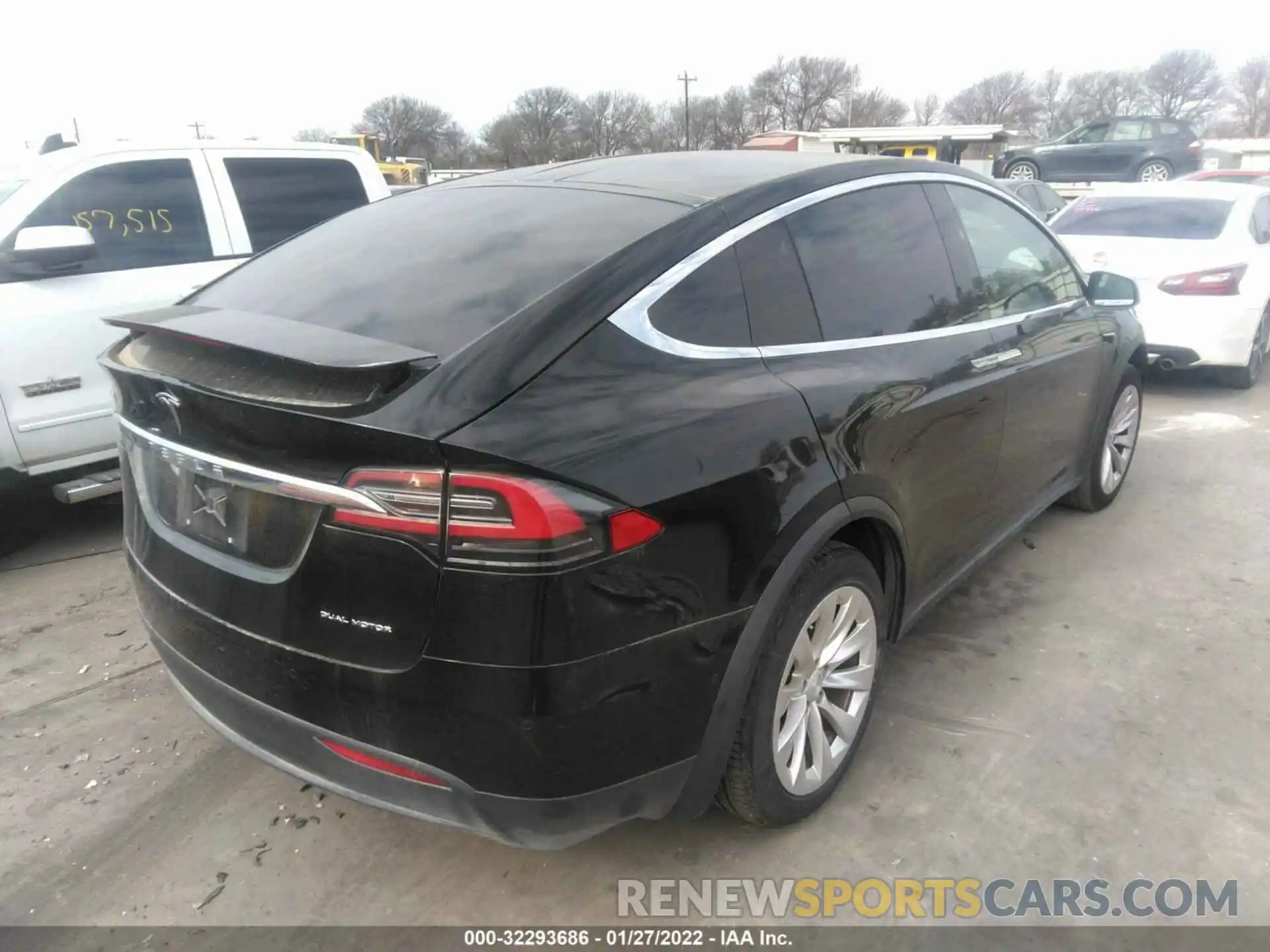 4 Фотография поврежденного автомобиля 5YJXCAE22KF199918 TESLA MODEL X 2019