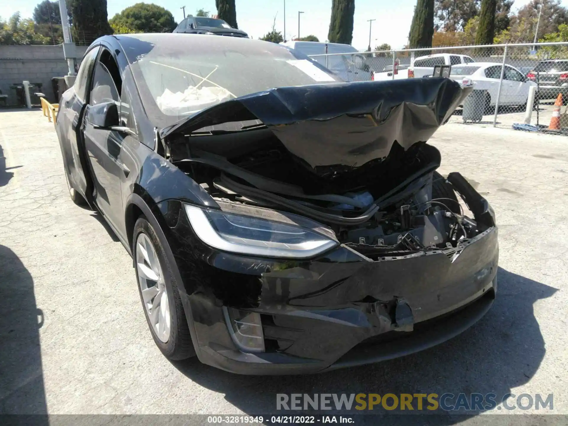 1 Photograph of a damaged car 5YJXCAE22KF211100 TESLA MODEL X 2019