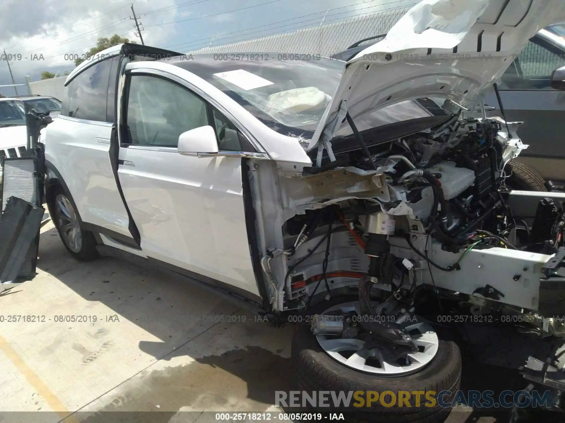 1 Photograph of a damaged car 5YJXCAE24KF180545 TESLA MODEL X 2019