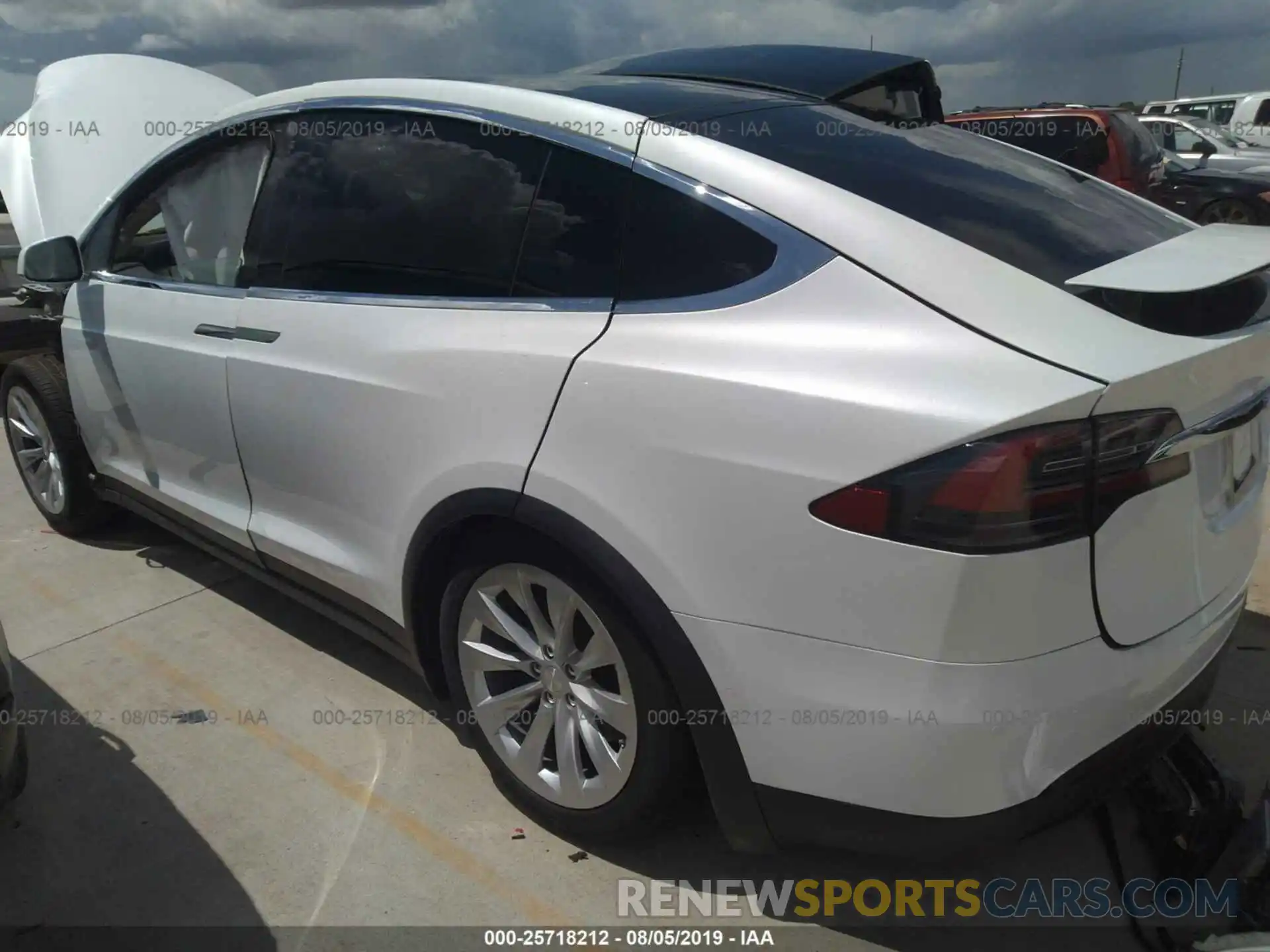 3 Photograph of a damaged car 5YJXCAE24KF180545 TESLA MODEL X 2019