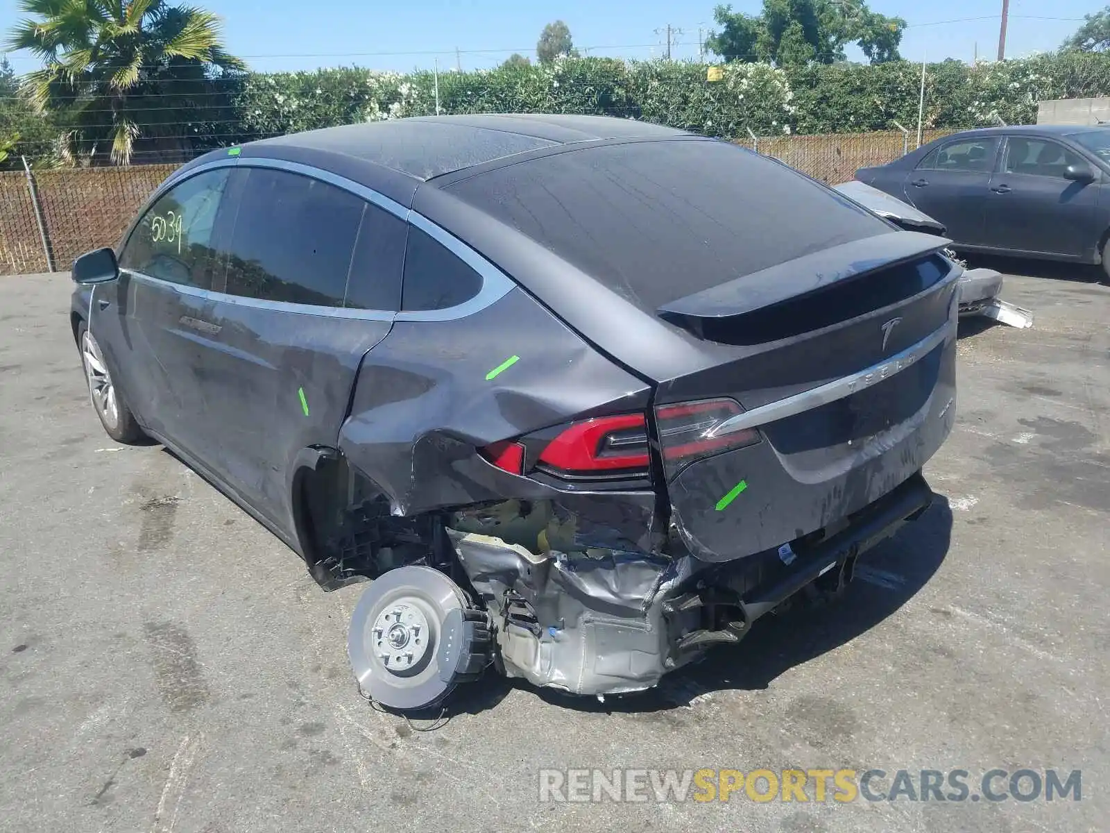 3 Photograph of a damaged car 5YJXCAE24KF184675 TESLA MODEL X 2019