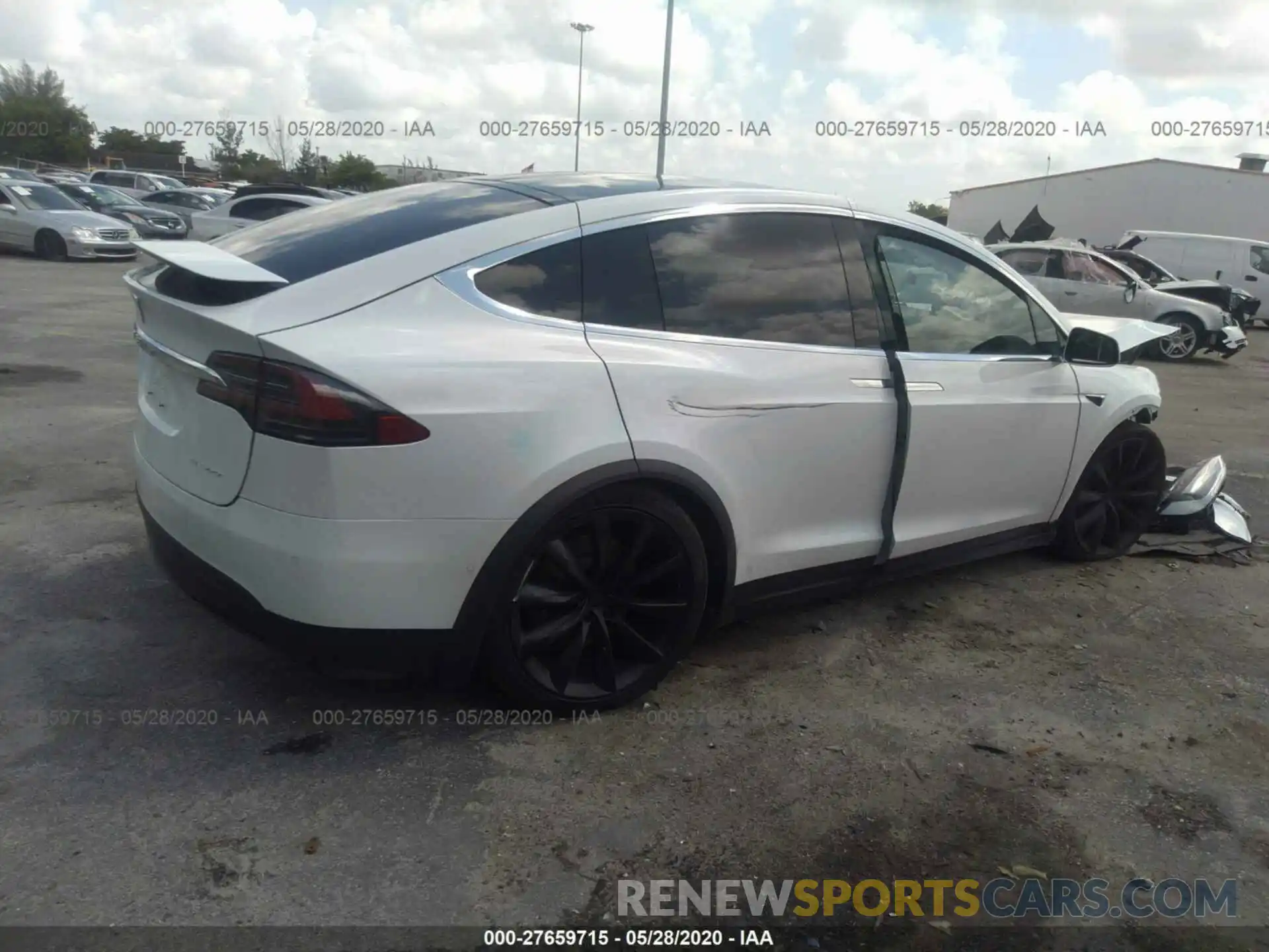 4 Фотография поврежденного автомобиля 5YJXCAE24KF197877 TESLA MODEL X 2019