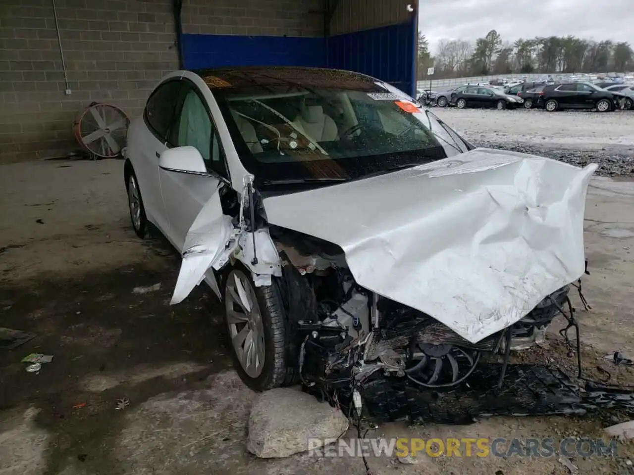 1 Photograph of a damaged car 5YJXCAE27KF181964 TESLA MODEL X 2019