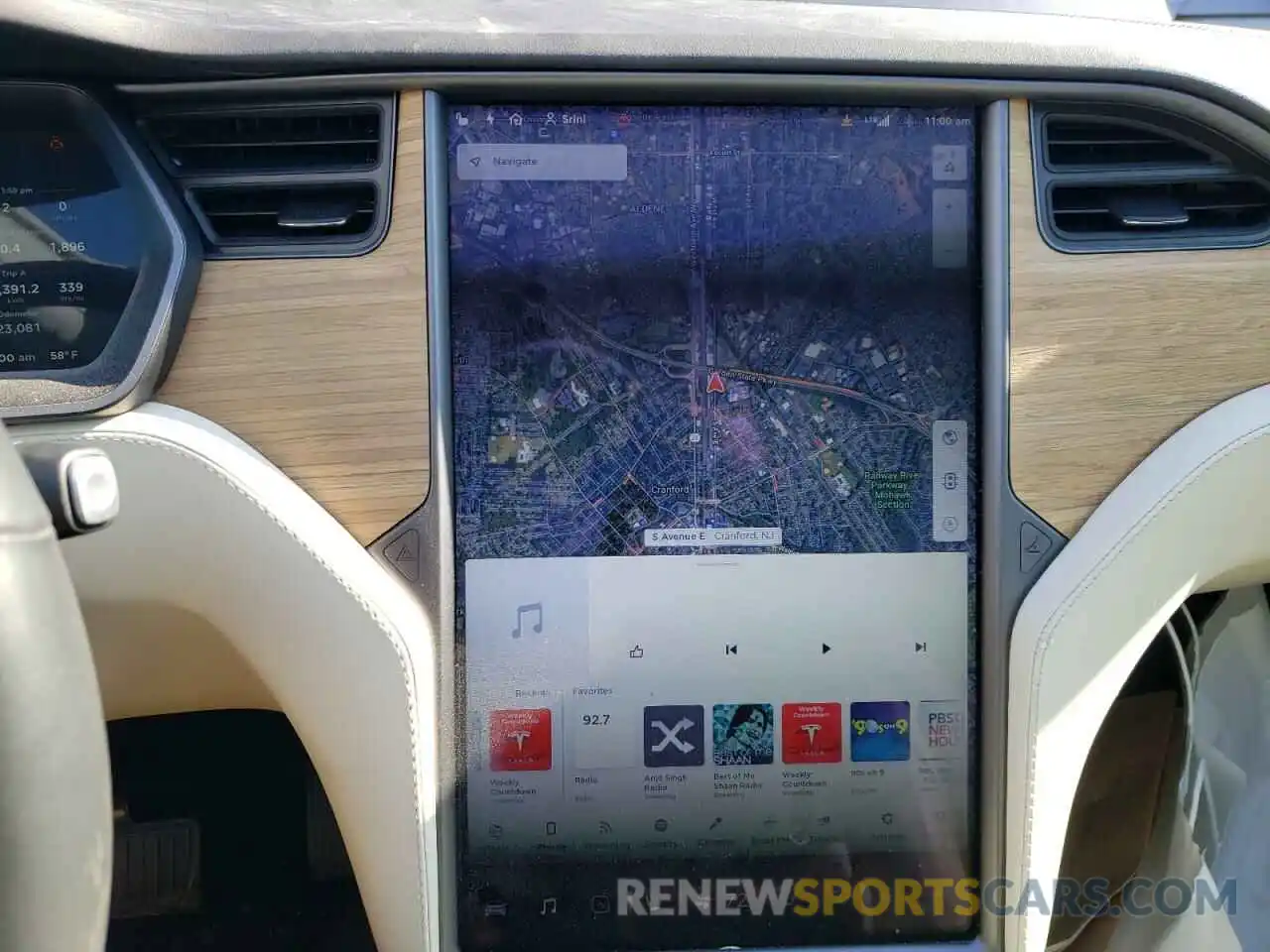 9 Photograph of a damaged car 5YJXCAE27KF185769 TESLA MODEL X 2019