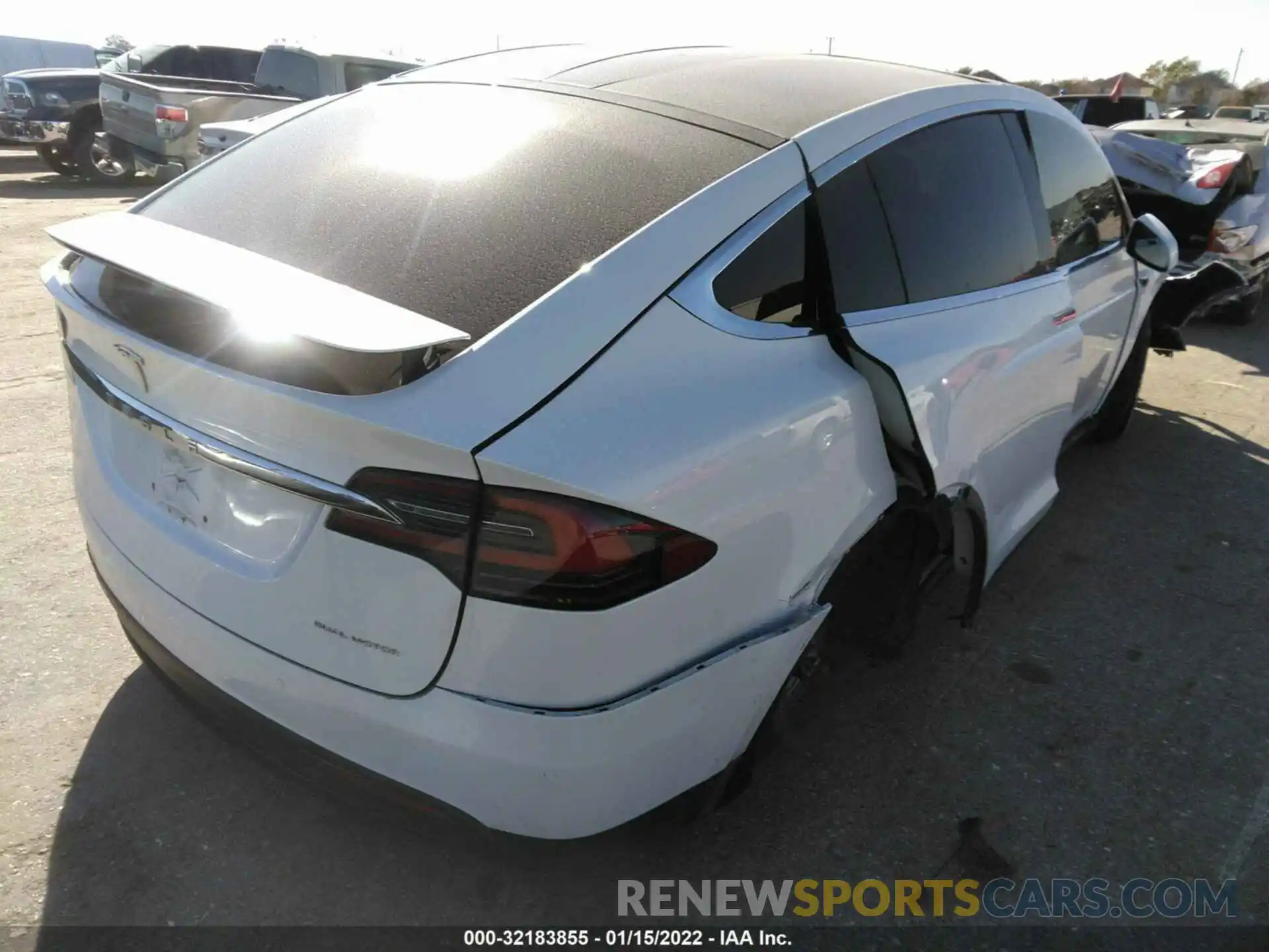 4 Фотография поврежденного автомобиля 5YJXCAE28KF185201 TESLA MODEL X 2019