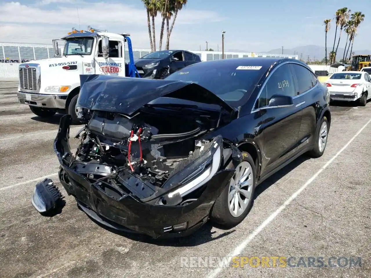 2 Photograph of a damaged car 5YJXCAE29KF152126 TESLA MODEL X 2019