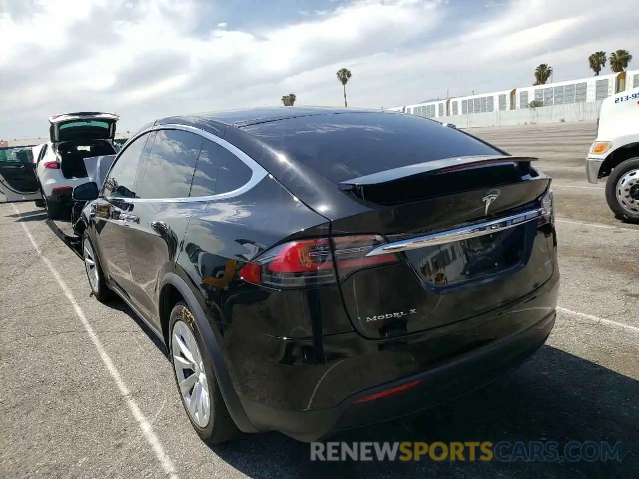 3 Photograph of a damaged car 5YJXCAE29KF152126 TESLA MODEL X 2019