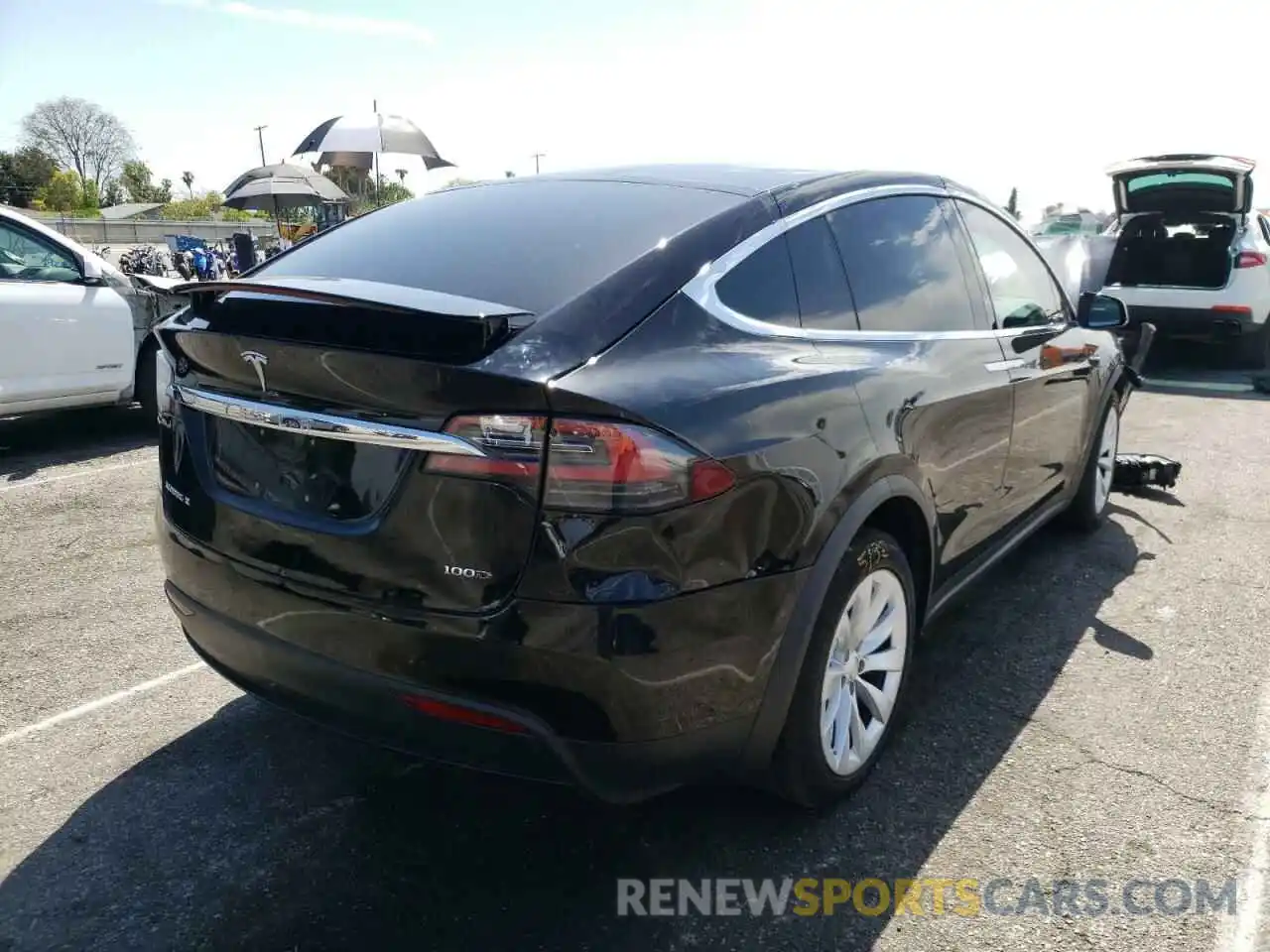 4 Фотография поврежденного автомобиля 5YJXCAE29KF152126 TESLA MODEL X 2019