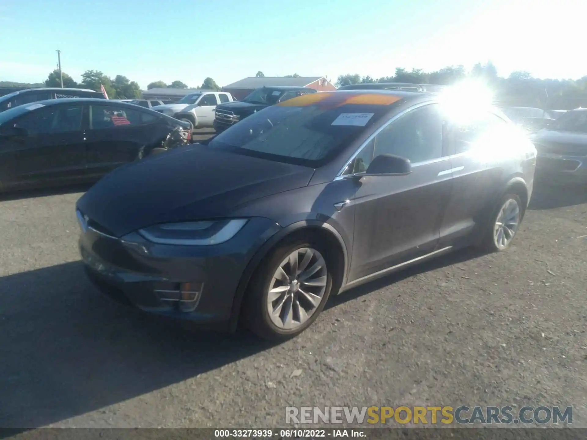 2 Photograph of a damaged car 5YJXCAE2XKF153575 TESLA MODEL X 2019