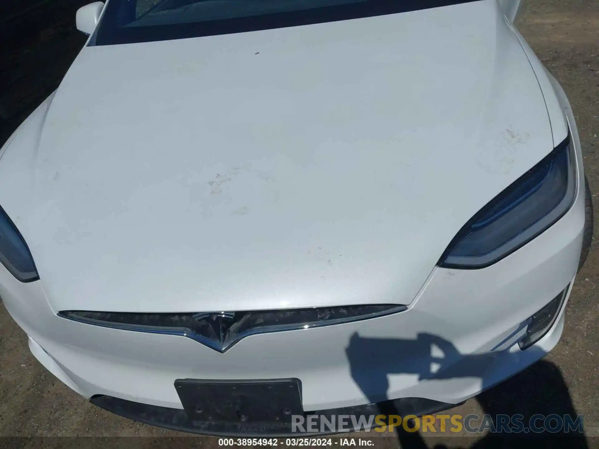 10 Photograph of a damaged car 5YJXCAE2XKF195261 TESLA MODEL X 2019