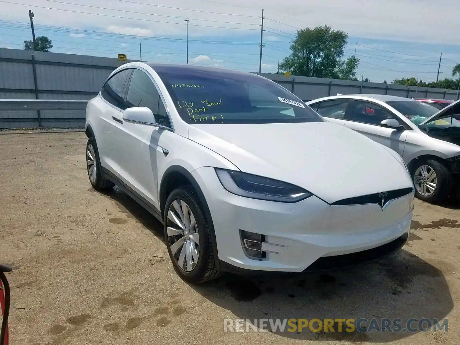 1 Photograph of a damaged car 5YJXCBE20KF180614 TESLA MODEL X 2019