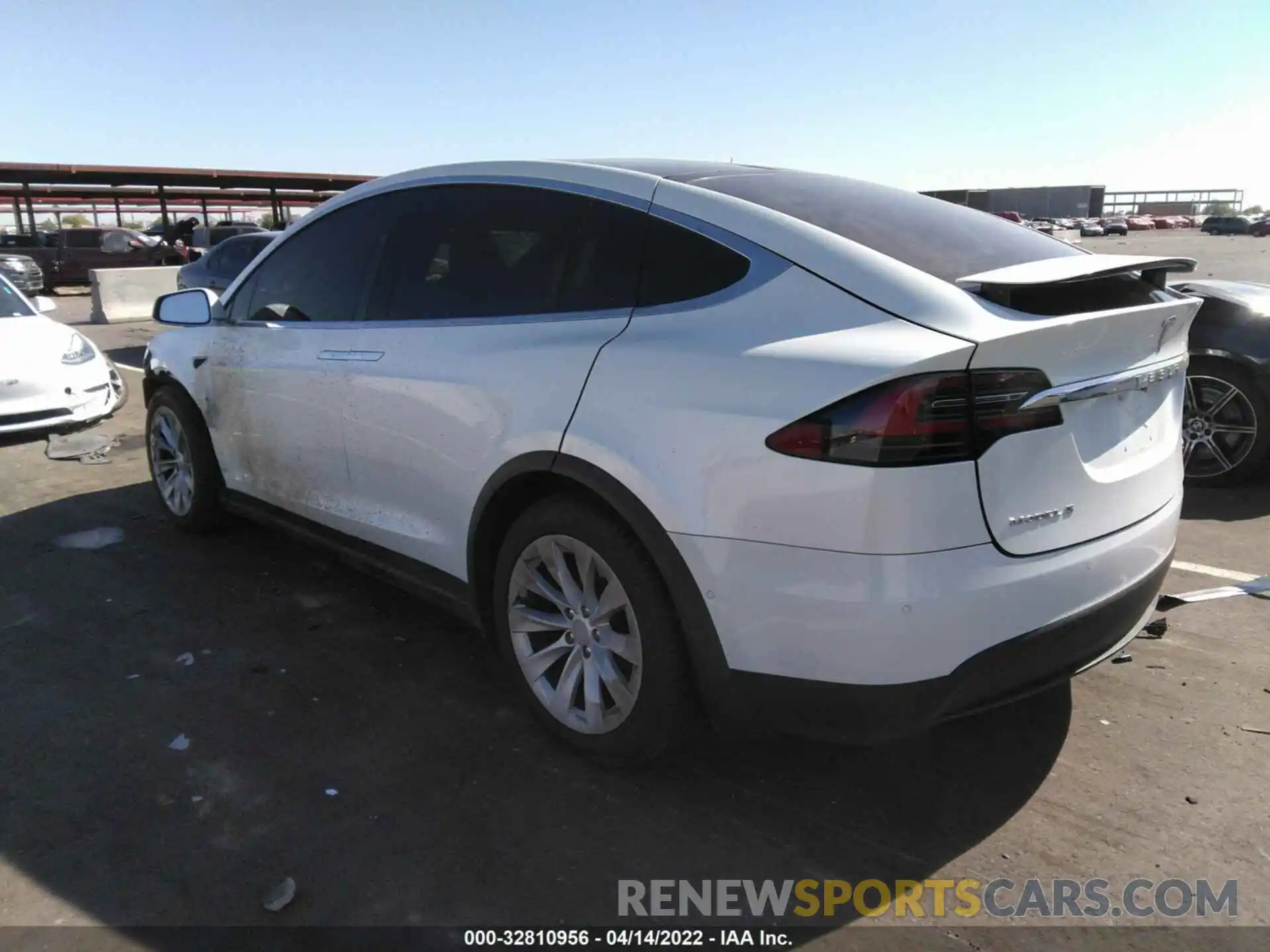 3 Фотография поврежденного автомобиля 5YJXCBE22KF140356 TESLA MODEL X 2019