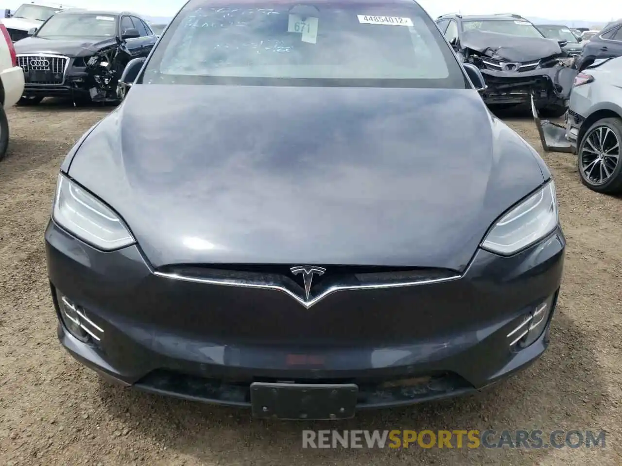 10 Фотография поврежденного автомобиля 5YJXCBE24KF209077 TESLA MODEL X 2019