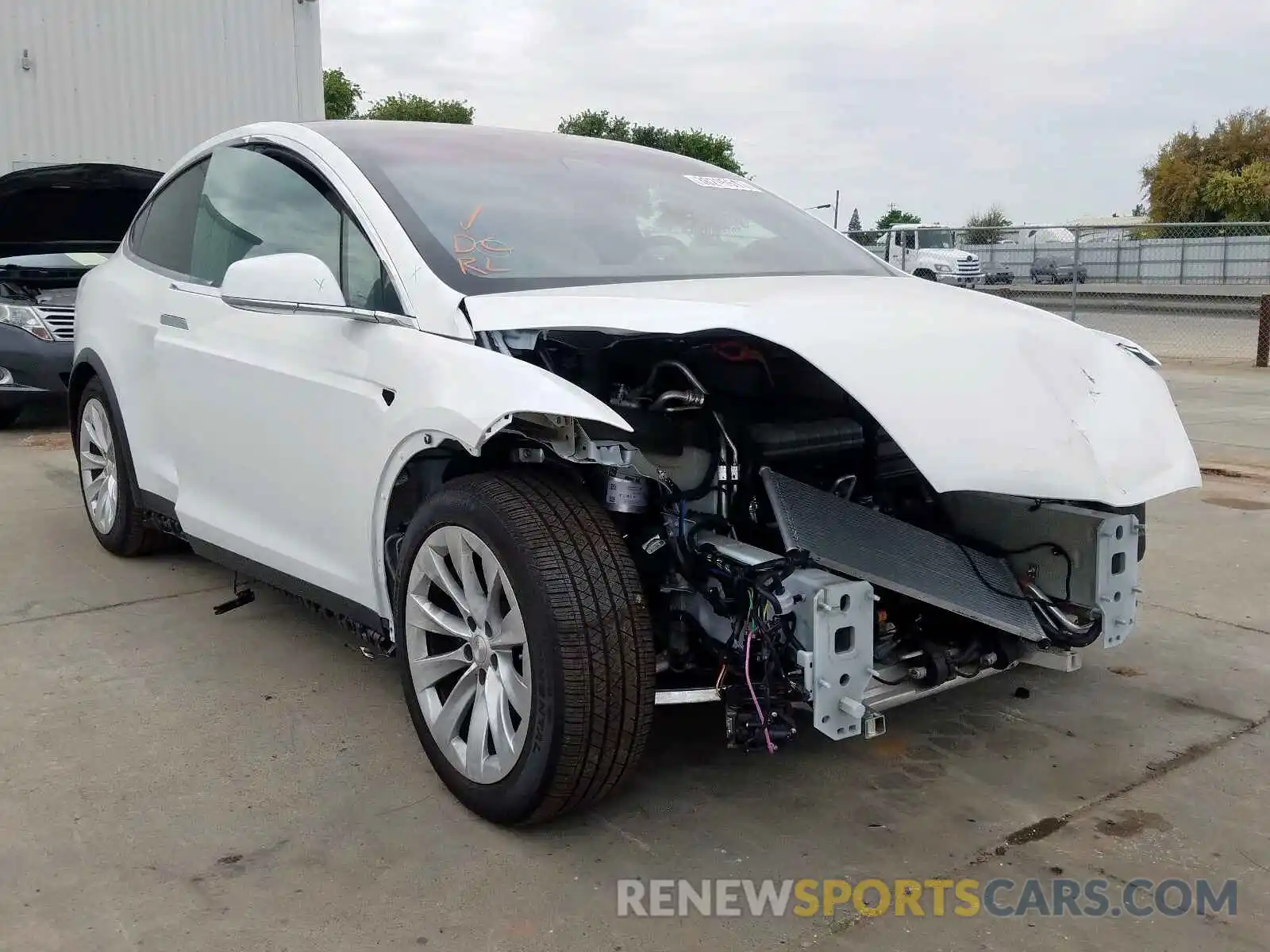 1 Photograph of a damaged car 5YJXCBE25KF207595 TESLA MODEL X 2019