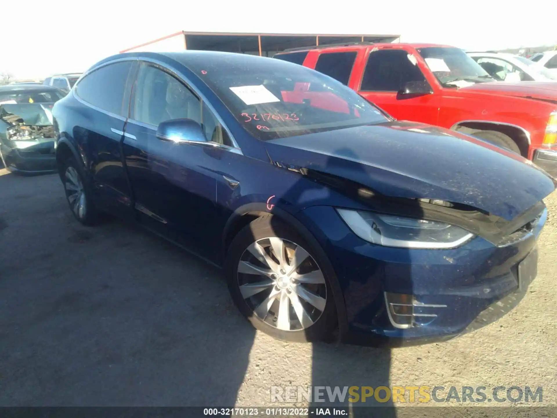 1 Photograph of a damaged car 5YJXCBE26KF191312 TESLA MODEL X 2019