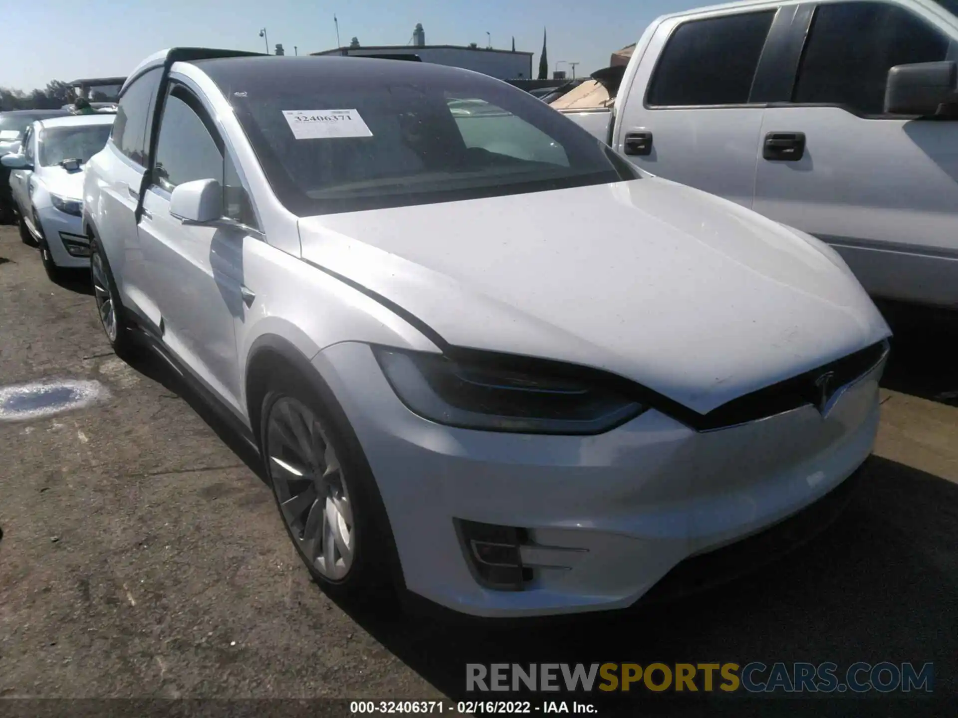 1 Photograph of a damaged car 5YJXCBE27KF202138 TESLA MODEL X 2019