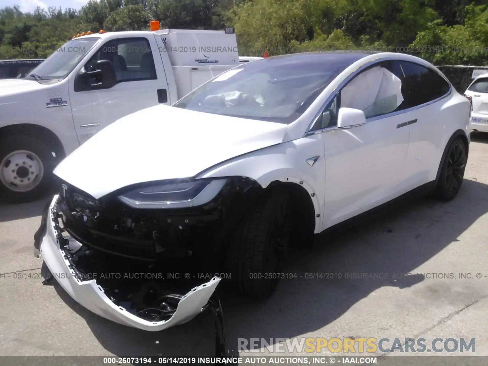 2 Photograph of a damaged car 5YJXCBE28KF155511 TESLA MODEL X 2019