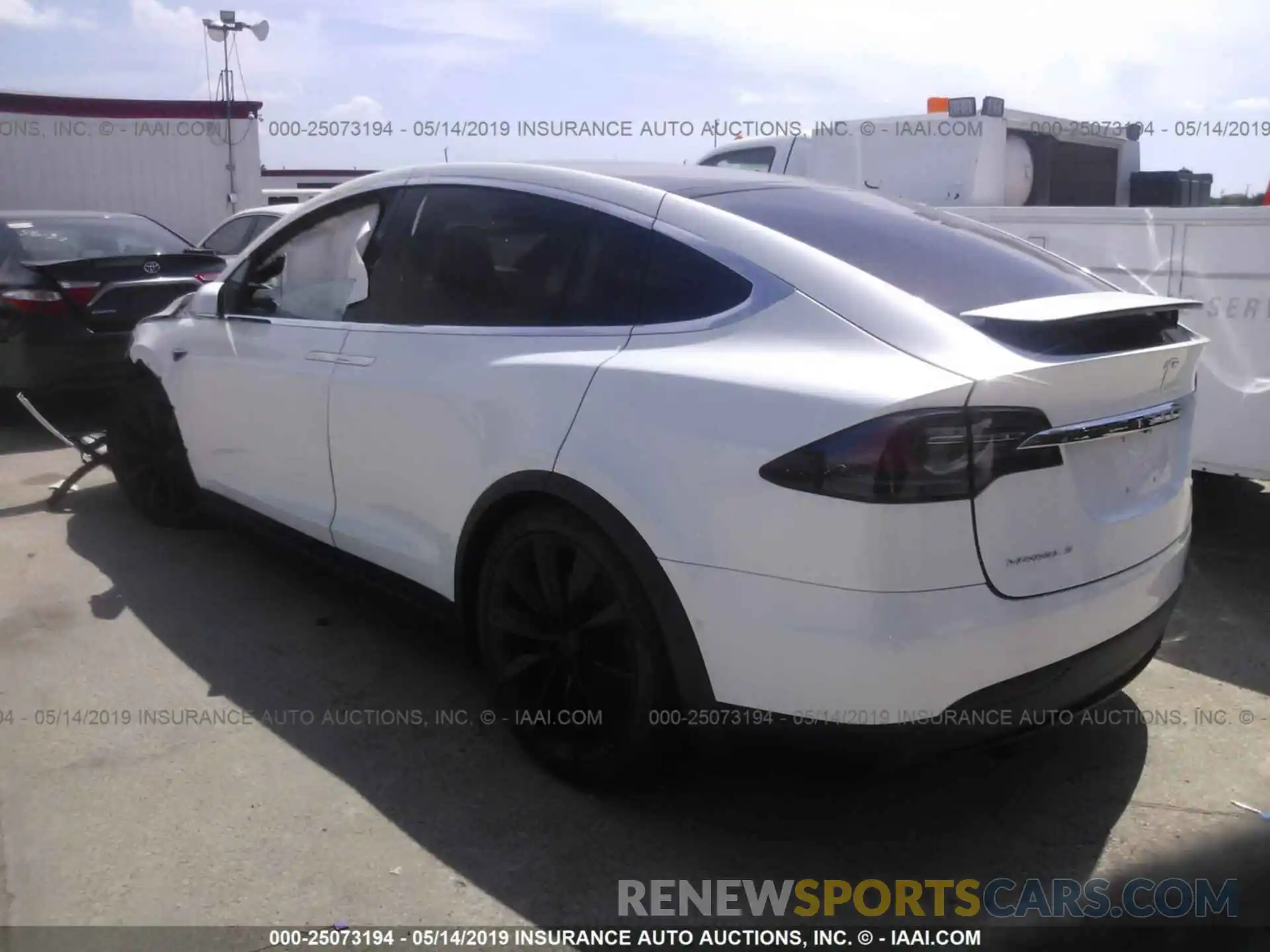 3 Фотография поврежденного автомобиля 5YJXCBE28KF155511 TESLA MODEL X 2019