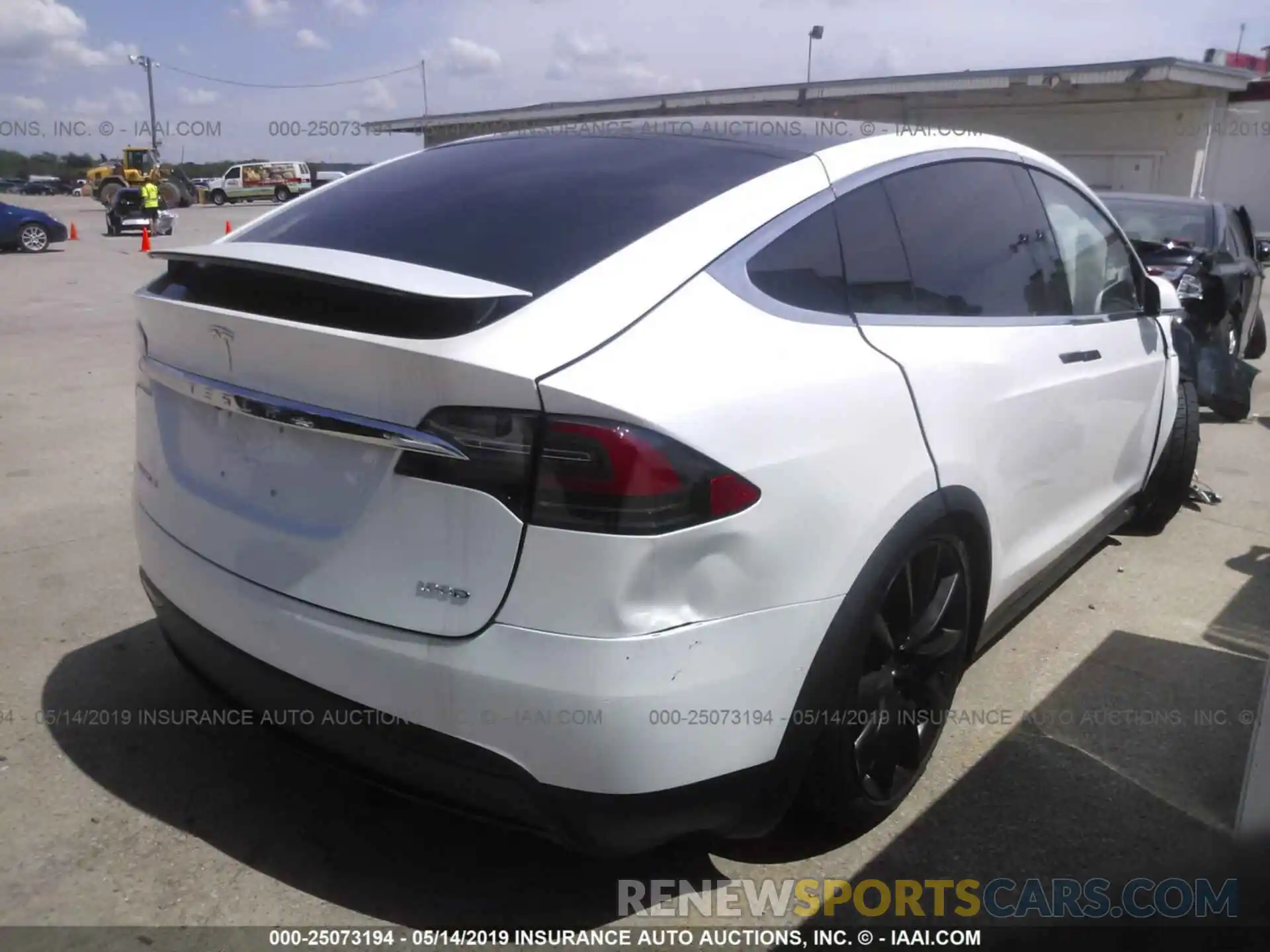 4 Фотография поврежденного автомобиля 5YJXCBE28KF155511 TESLA MODEL X 2019