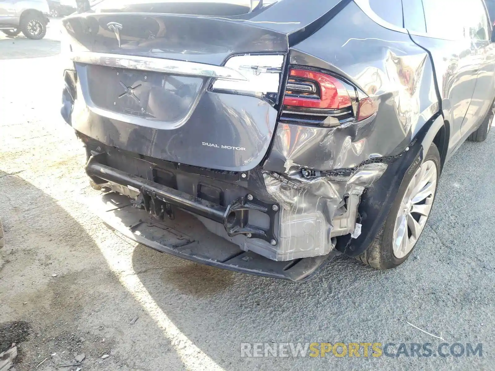 9 Photograph of a damaged car 5YJXCBE28KF182773 TESLA MODEL X 2019