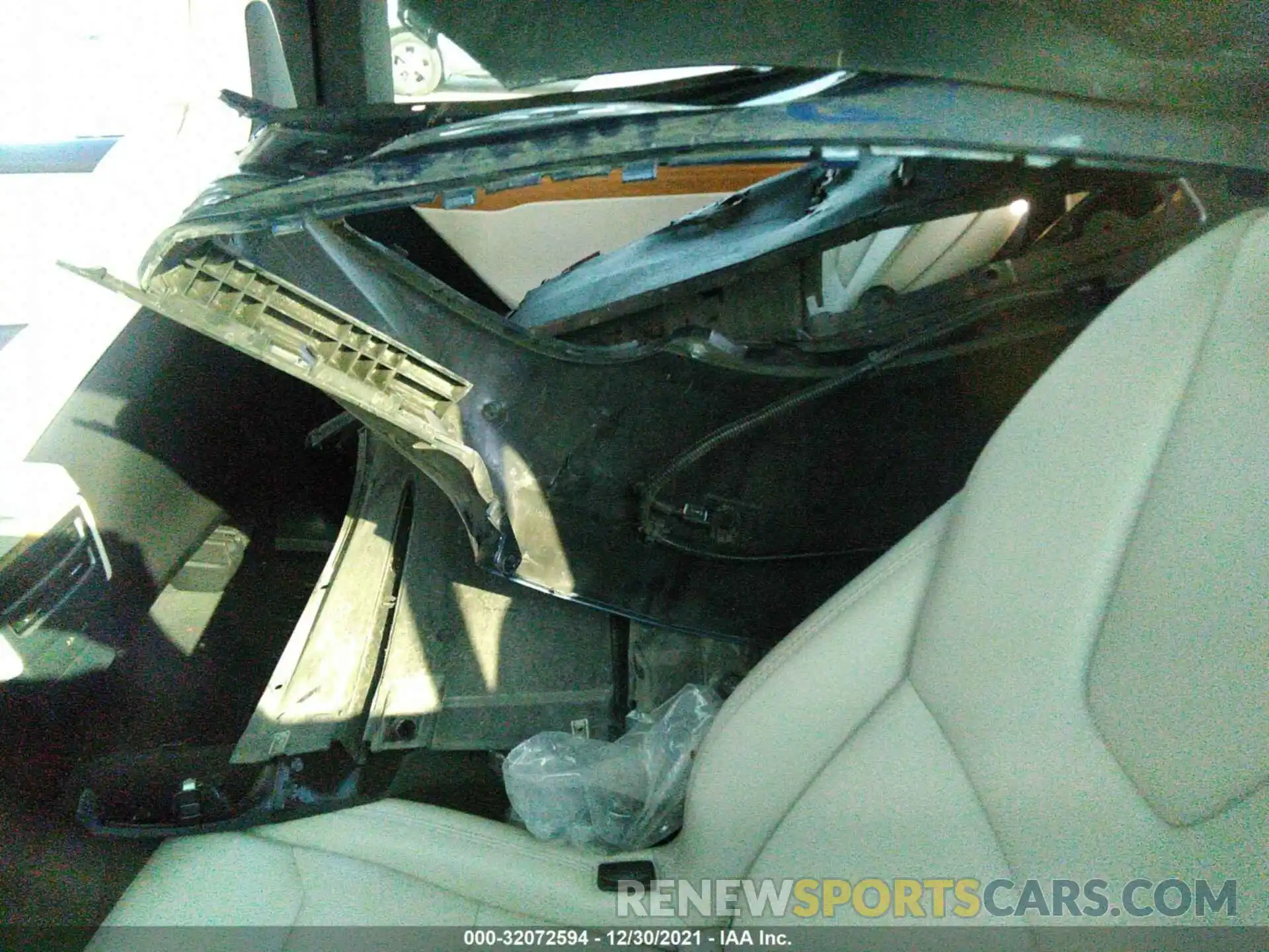 8 Photograph of a damaged car 5YJXCBE29KF213058 TESLA MODEL X 2019