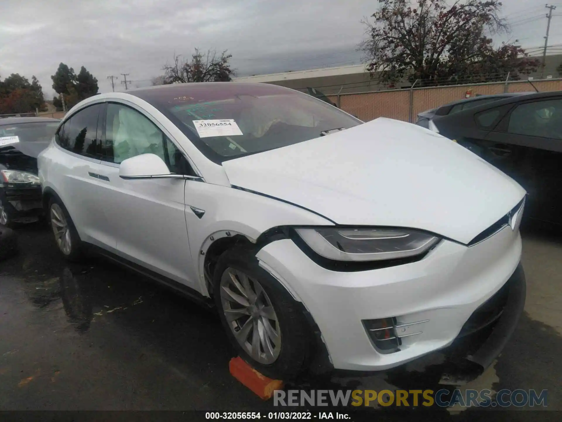 1 Photograph of a damaged car 5YJXCBE2XKF161472 TESLA MODEL X 2019