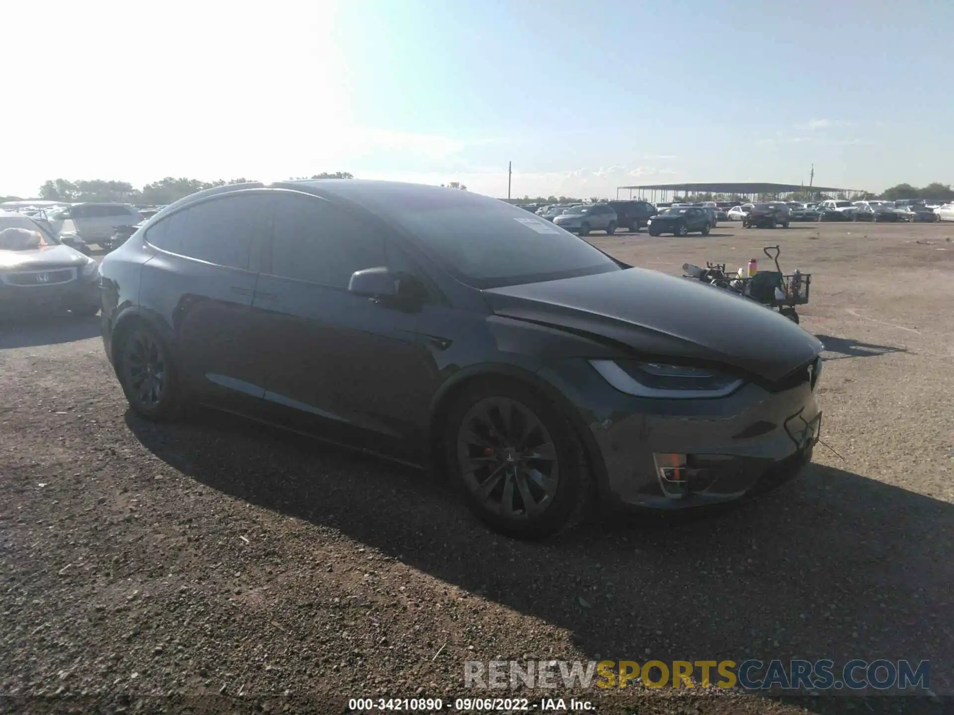 1 Photograph of a damaged car 5YJXCBE46KF160613 TESLA MODEL X 2019