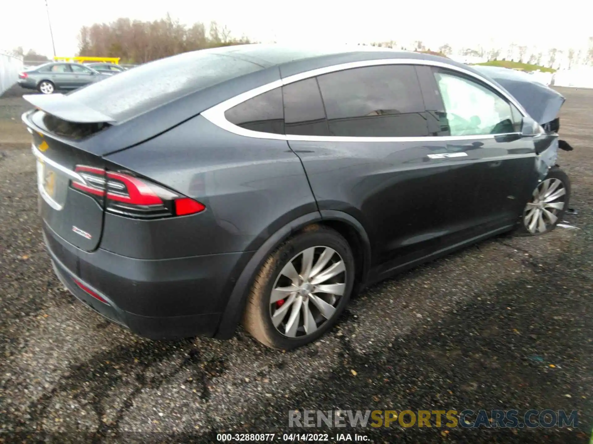 4 Фотография поврежденного автомобиля 5YJXCBE47KF185388 TESLA MODEL X 2019