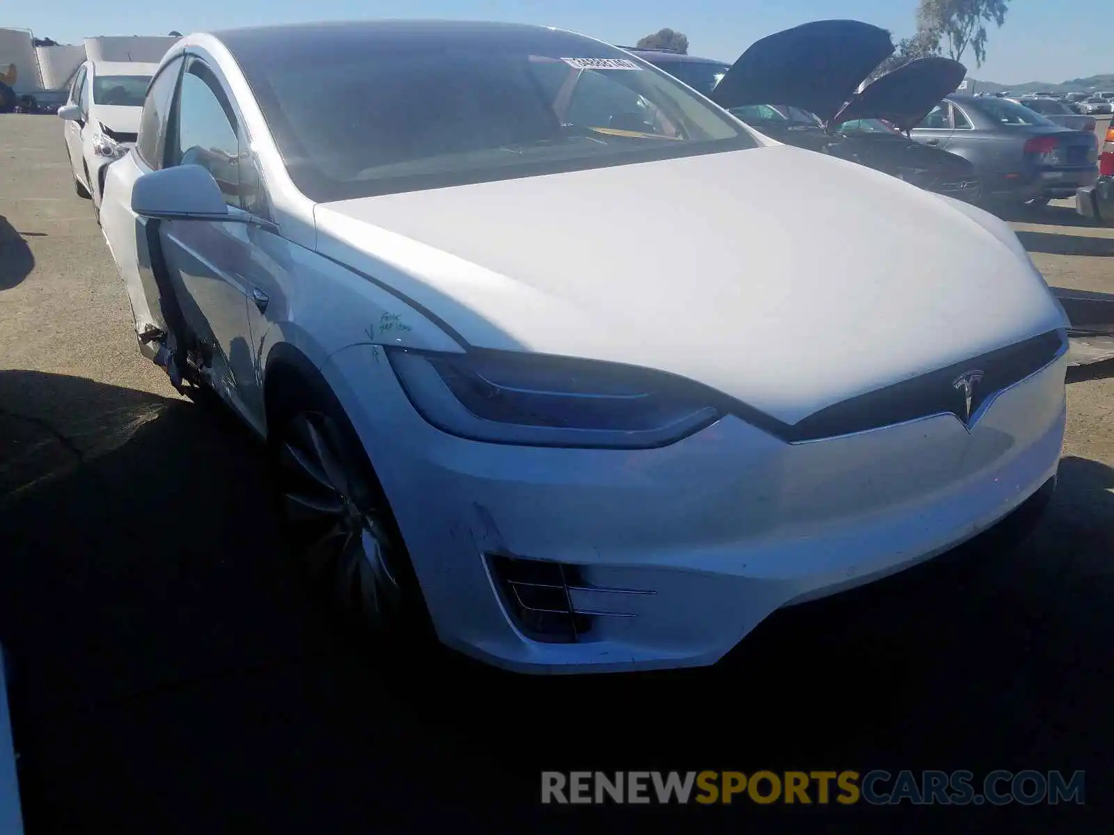 1 Photograph of a damaged car 5YJXCDE20KF160939 TESLA MODEL X 2019