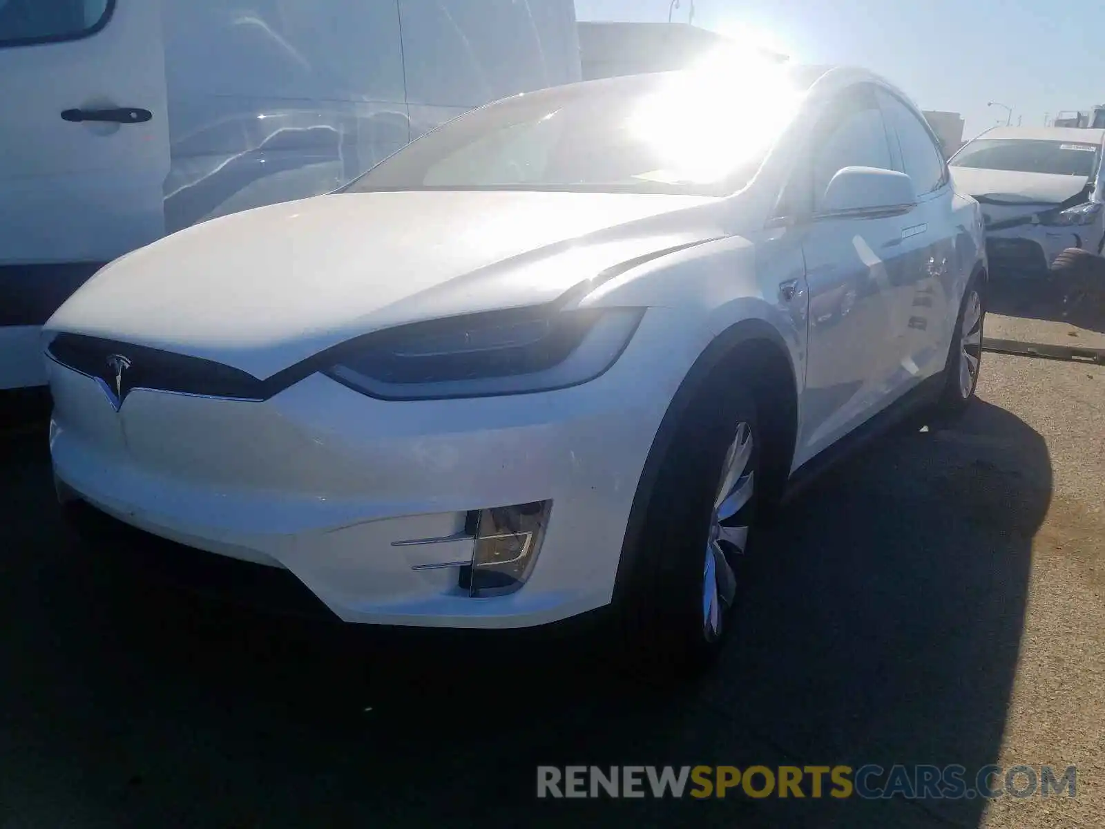 2 Photograph of a damaged car 5YJXCDE20KF160939 TESLA MODEL X 2019